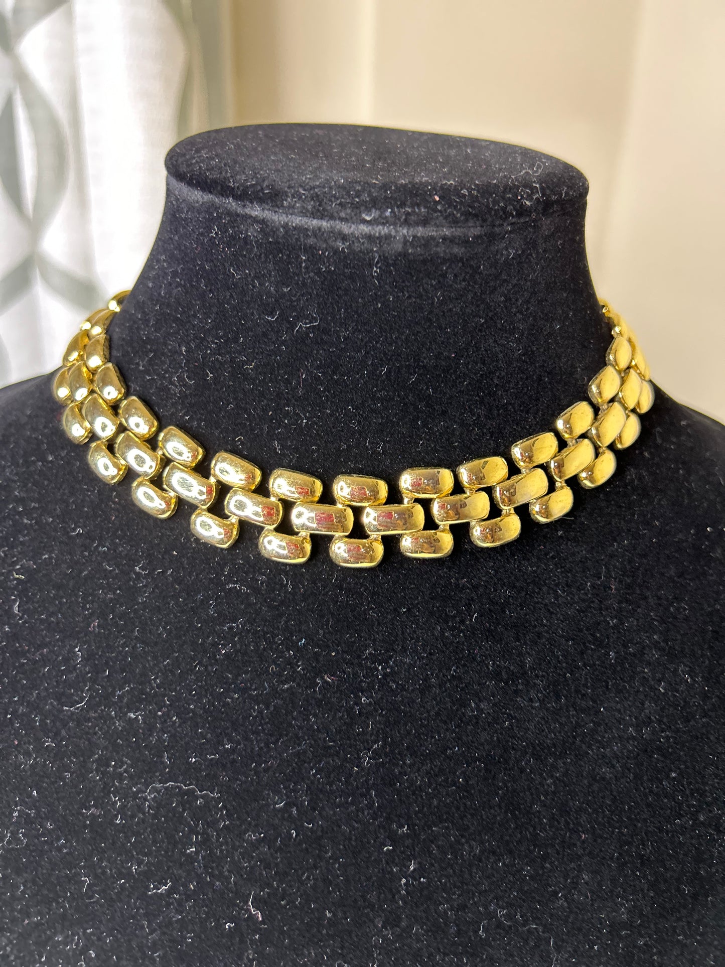 Goldtone Vintage Necklace