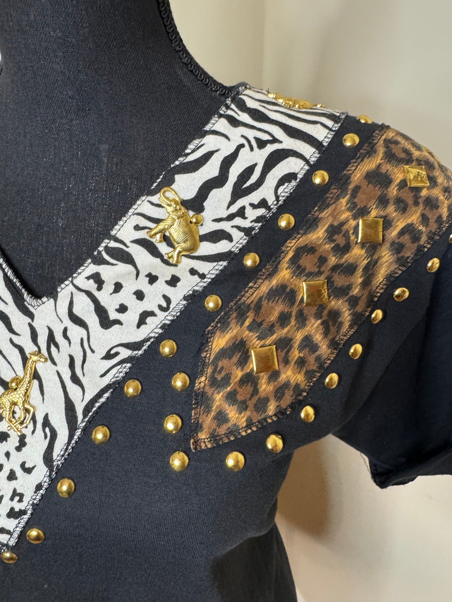 Gepetto Vtg Animal Kingdom Tshirt with Studs