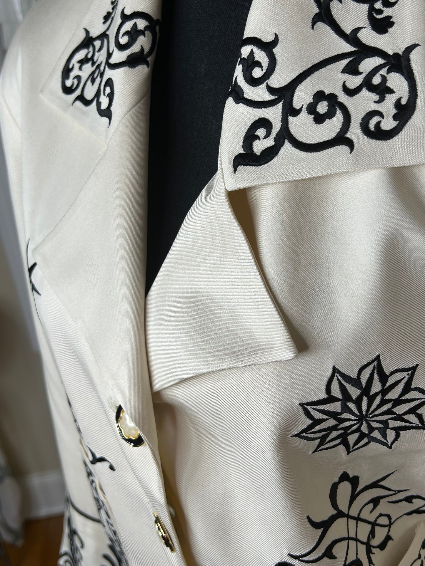 IBE Embroidered Blazer