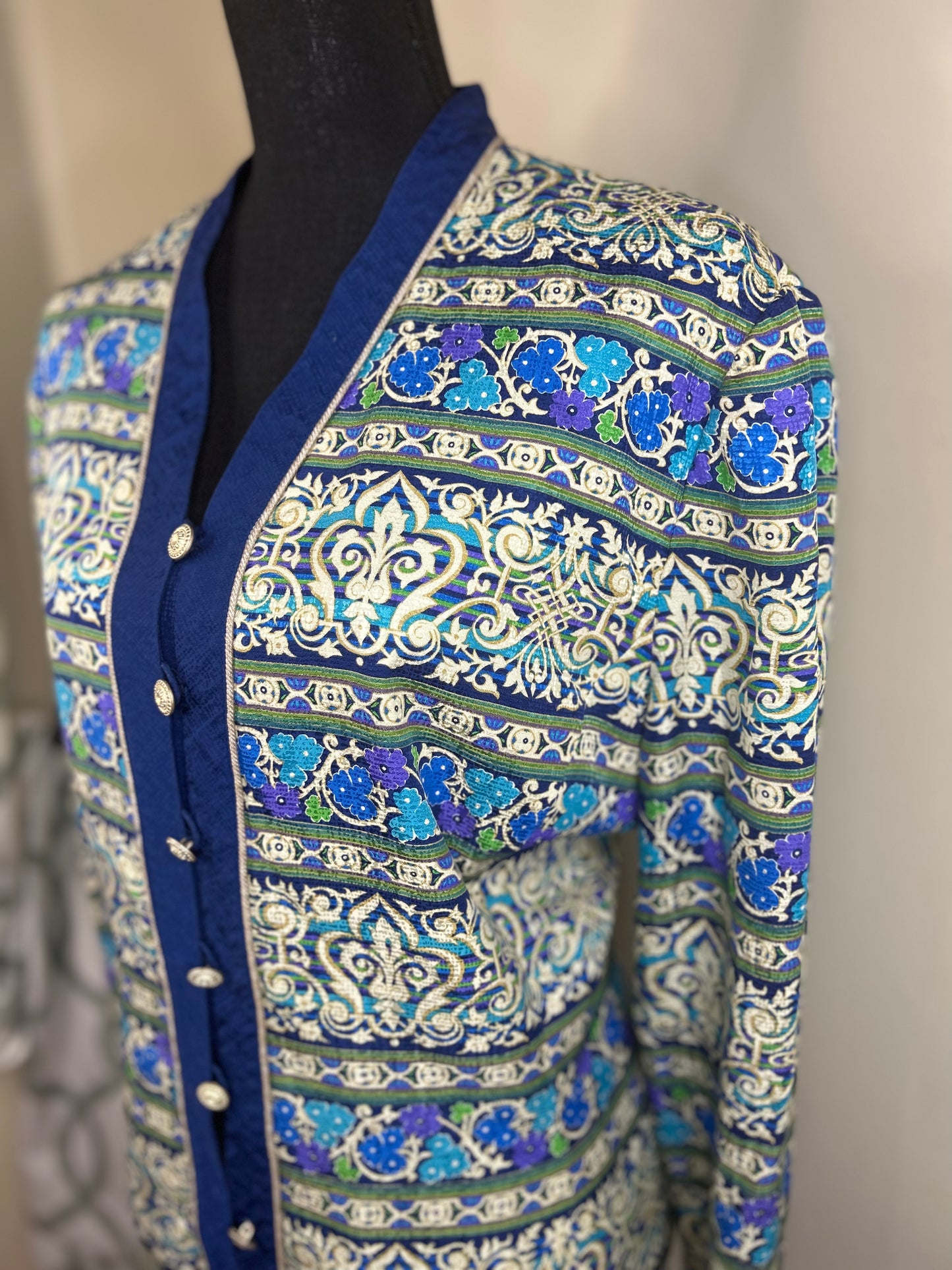 Papell Croppped Blazer