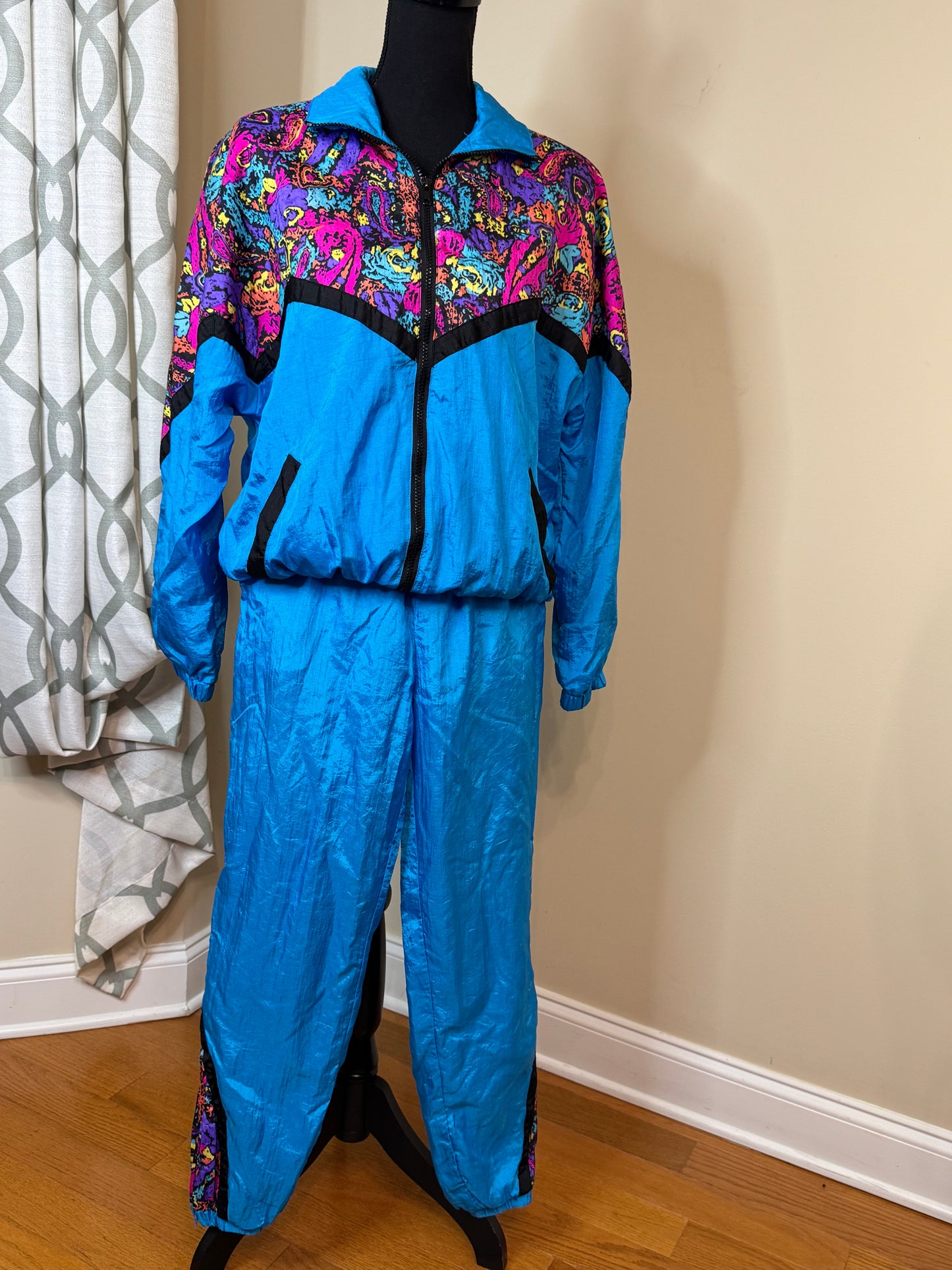 Pan Asian Vintage Windbreaker Set