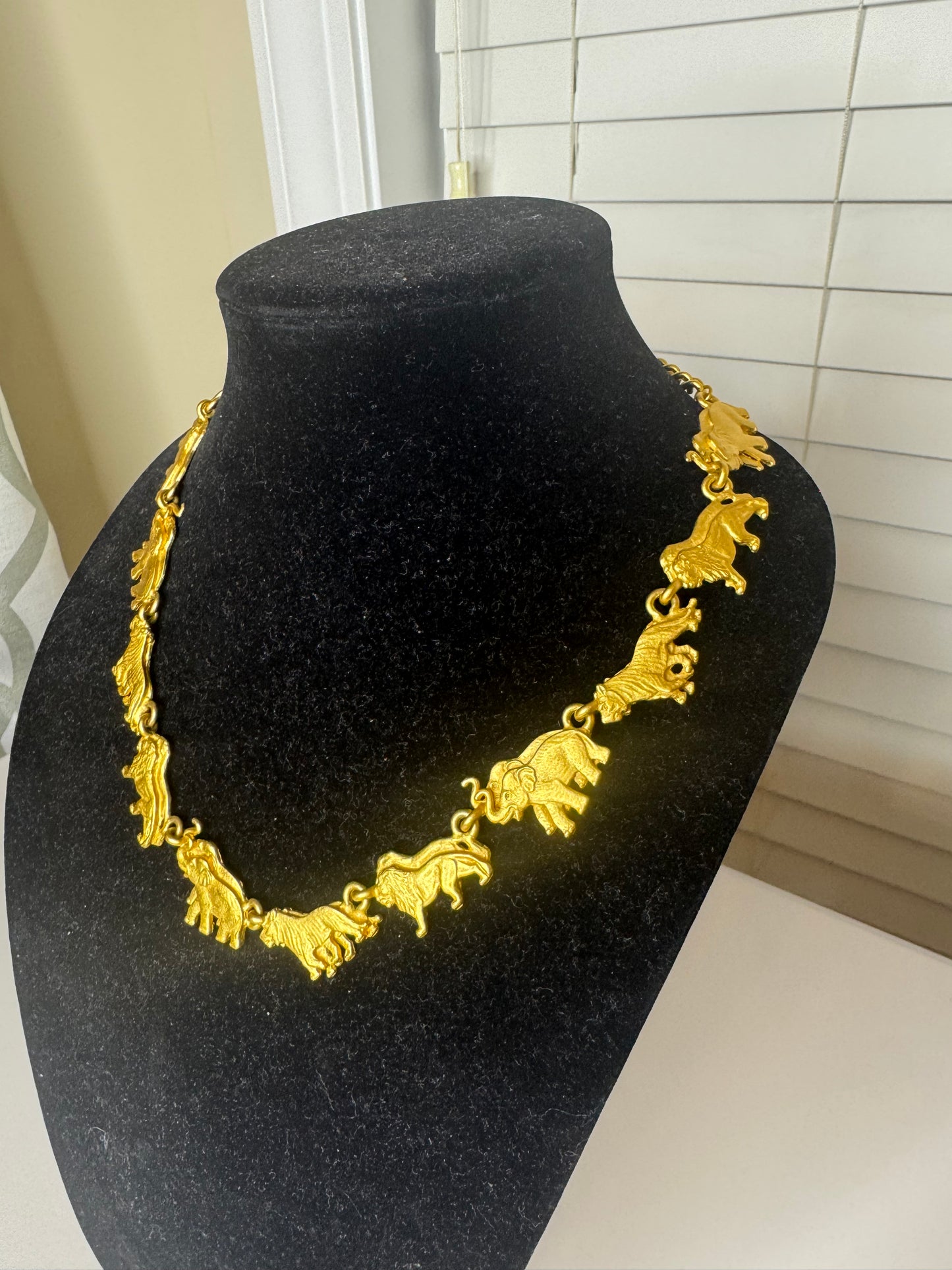 Vintage Luminess 1990 Princess House Animal Parade Necklace