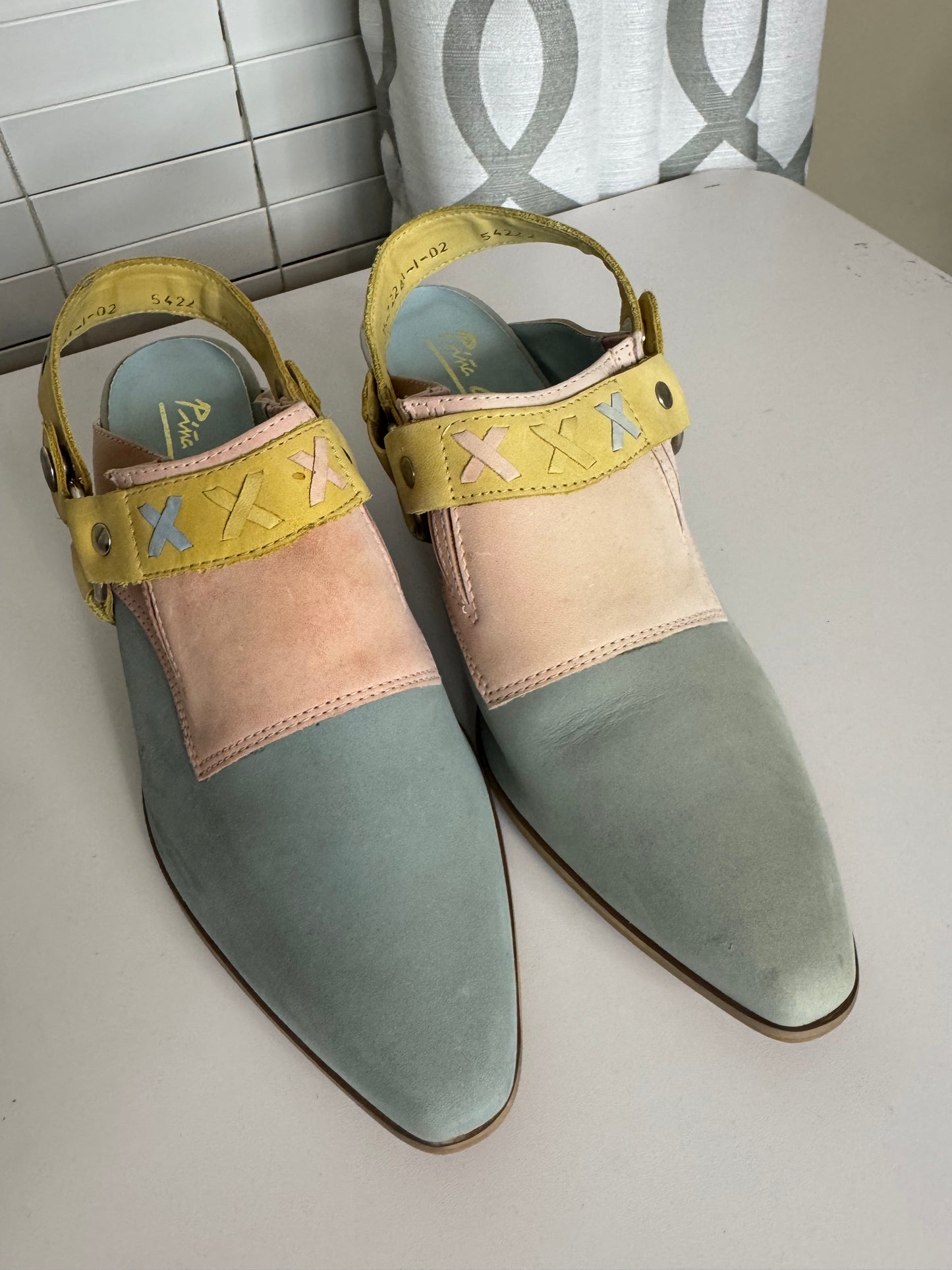 Vintage Pina Colada Pastel Slingback Mules