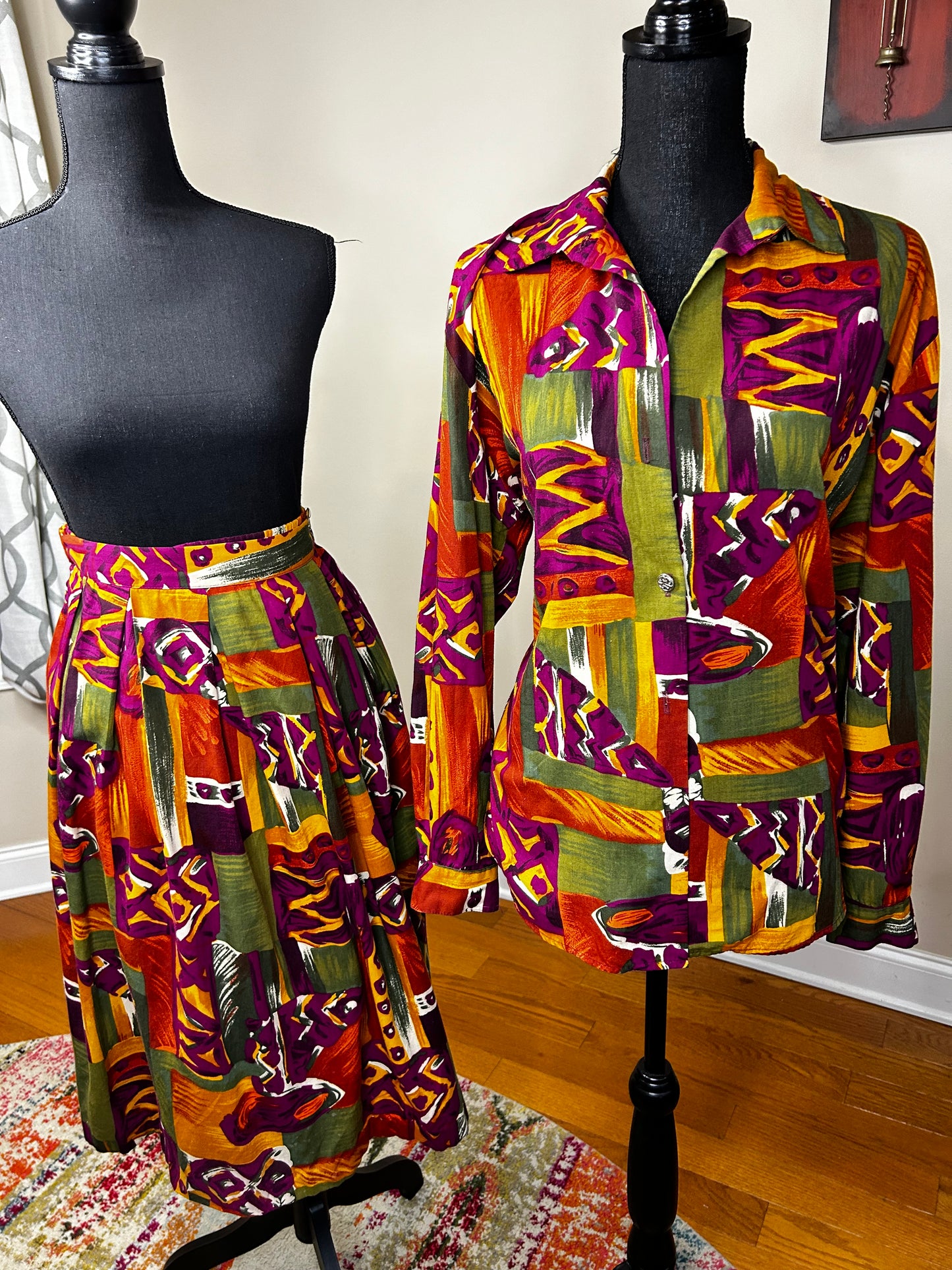Intriguing Threads Abstract Print 2-Piece Set