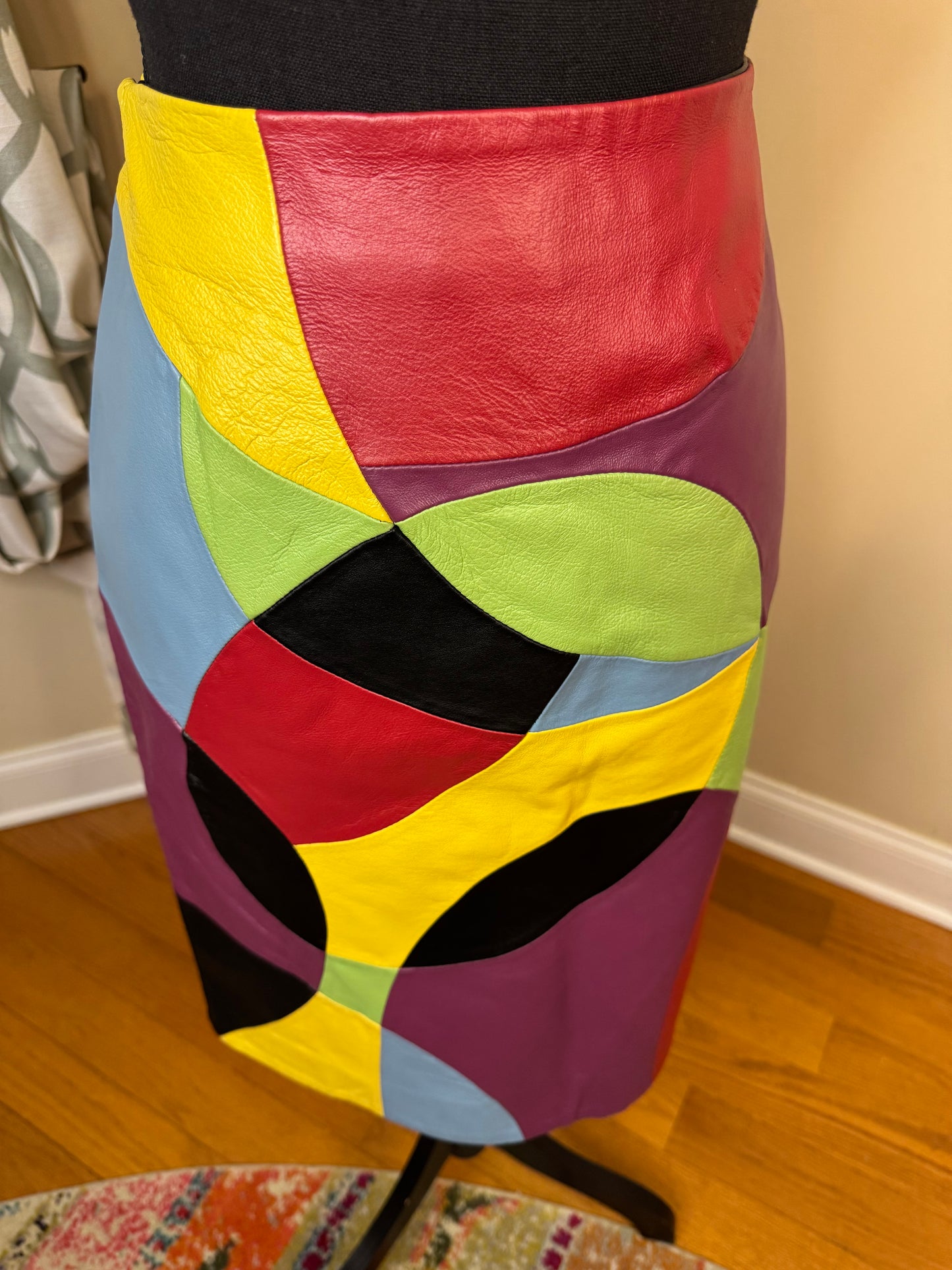 METROStyle 100% Genuine Leather Skirt