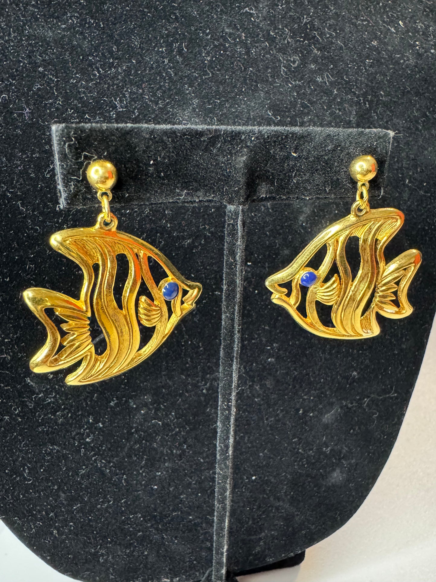 Vtg Angel Fish Gold Tone Earrings