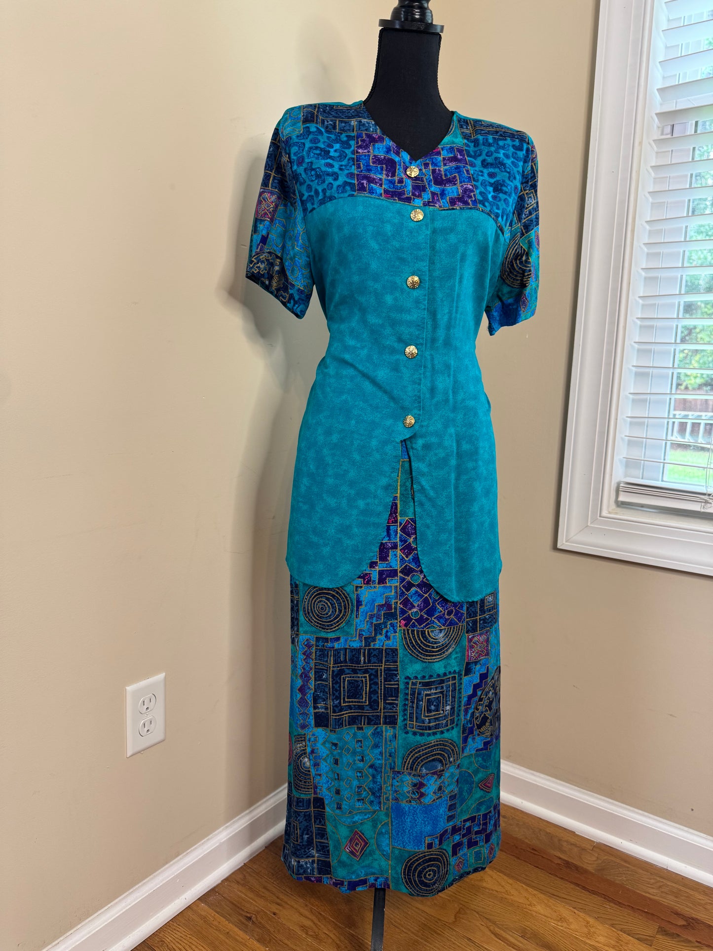 Authentics Vtg 2-Piece Wrap Skirt Set