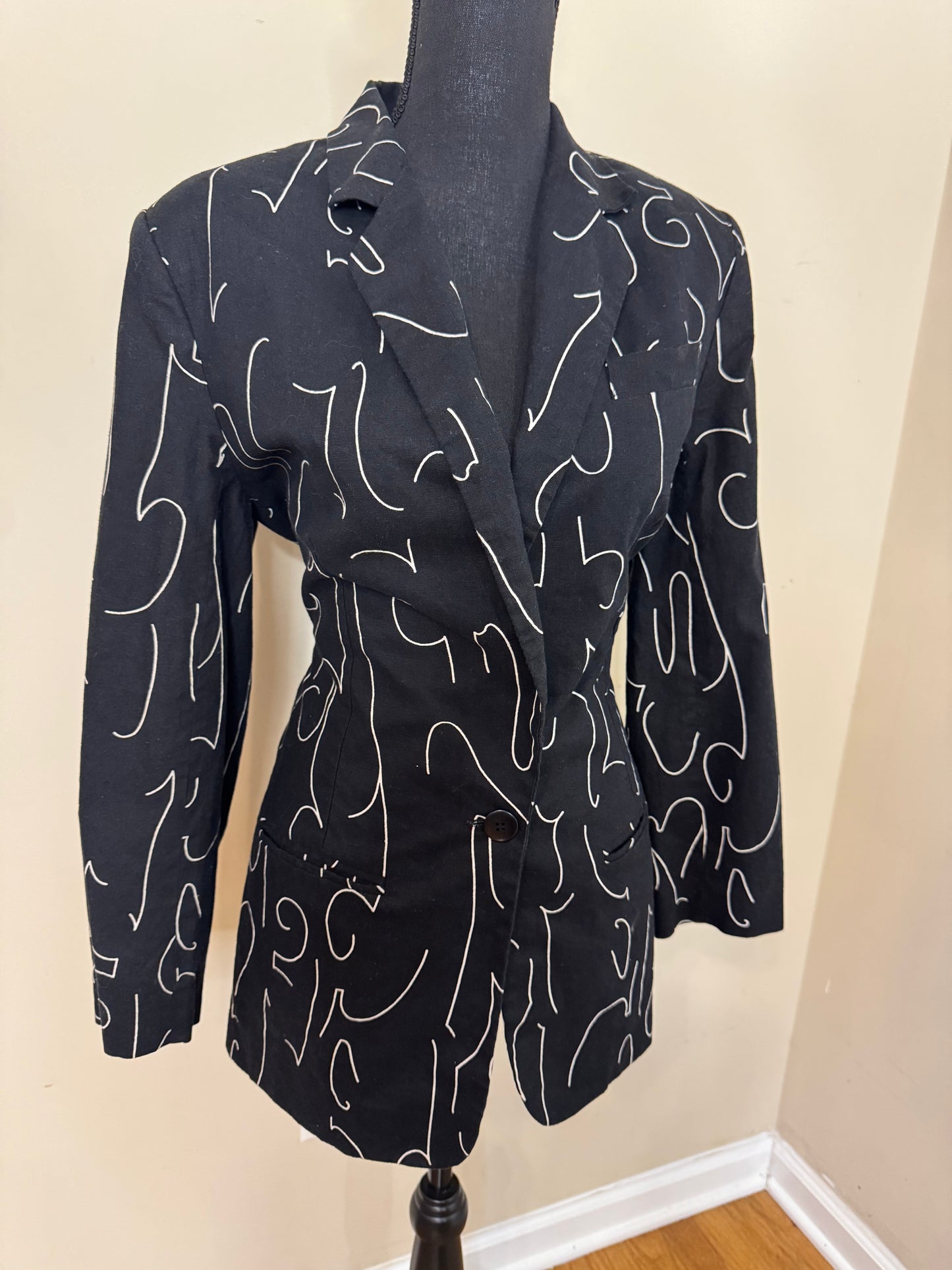 Newport News Black and White Blazer
