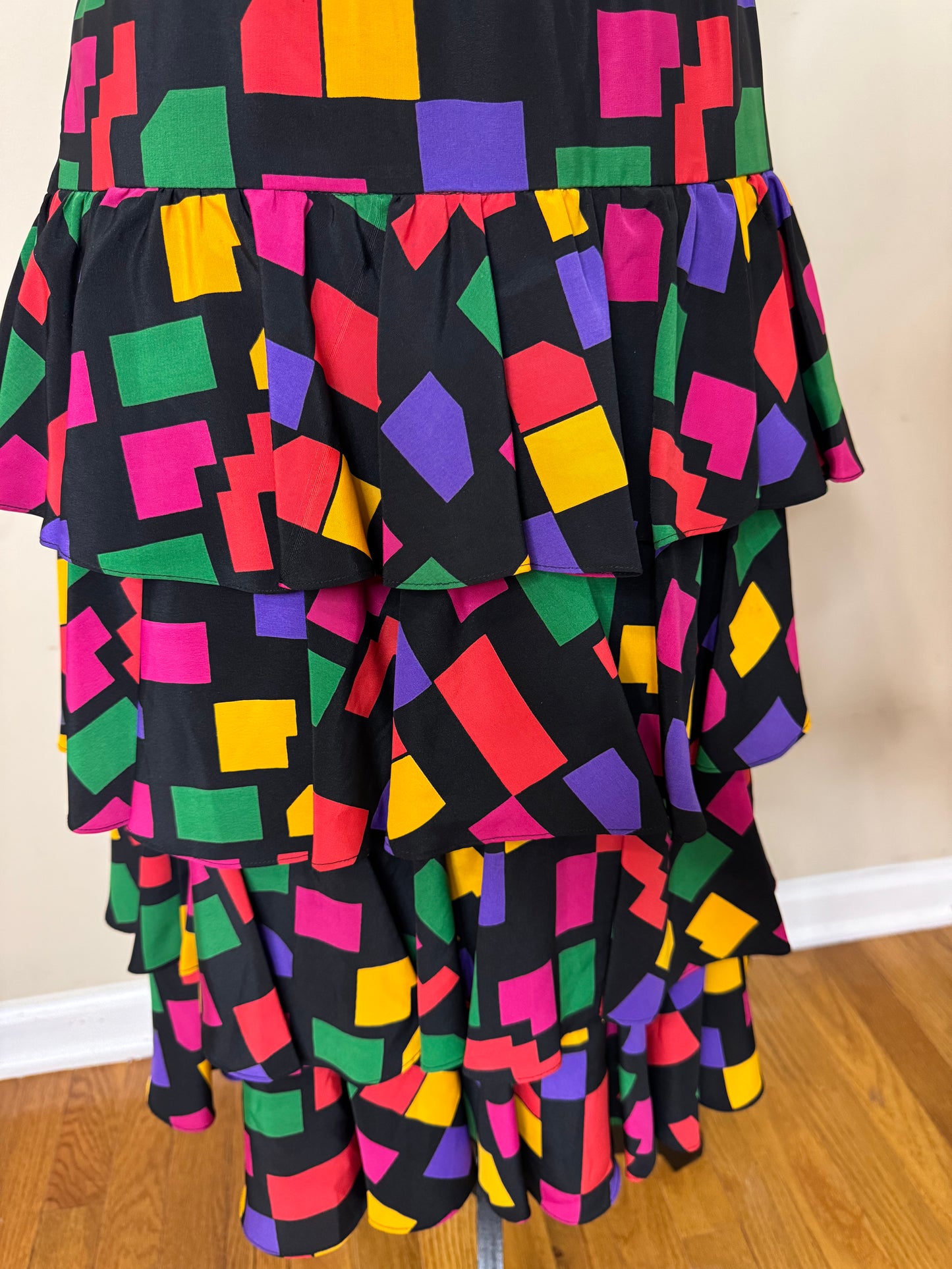 Vtg Abstract Print Multi-tiered Skirt