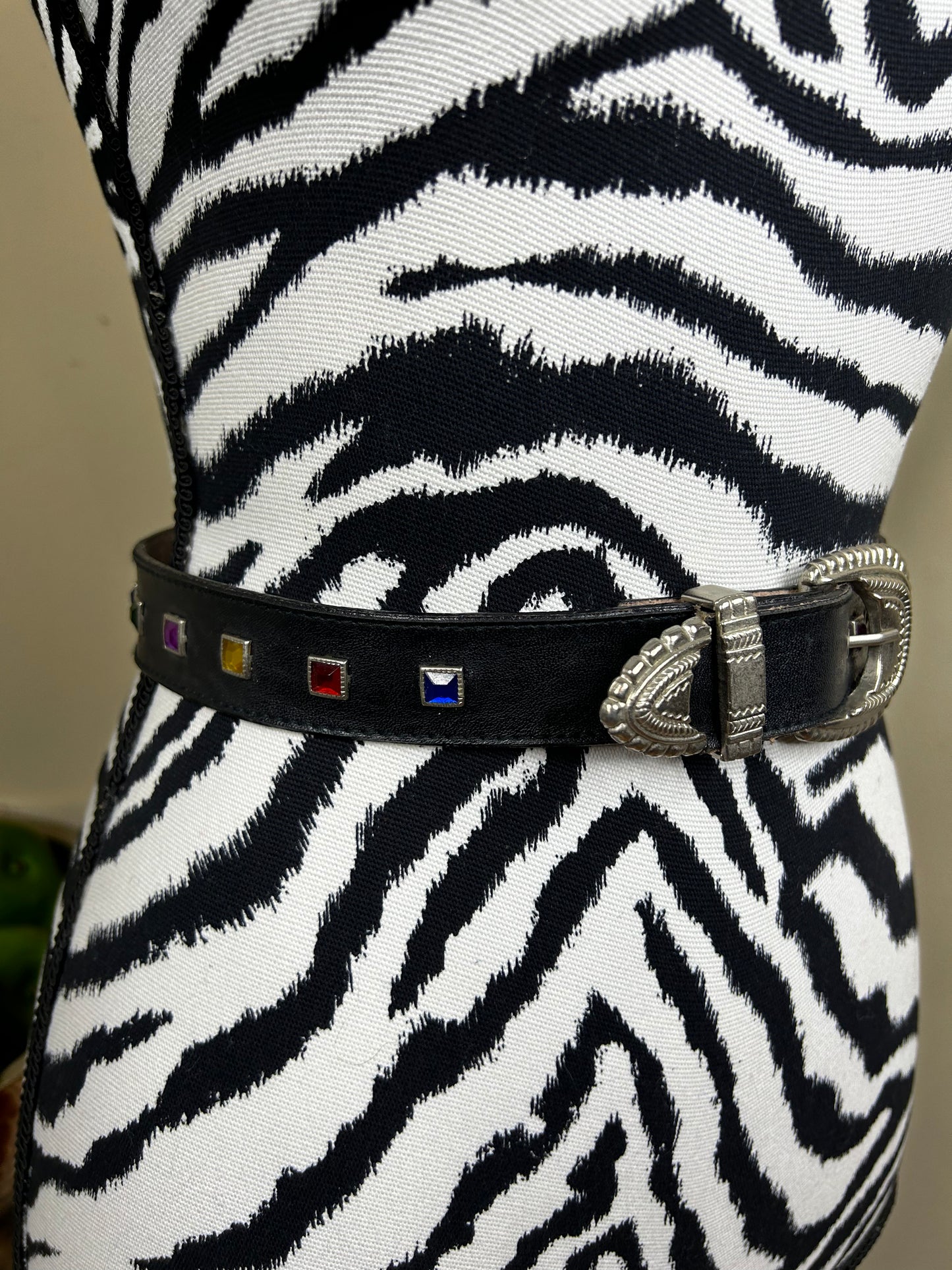 Vtg Bejeweled Genuine Leather Belt