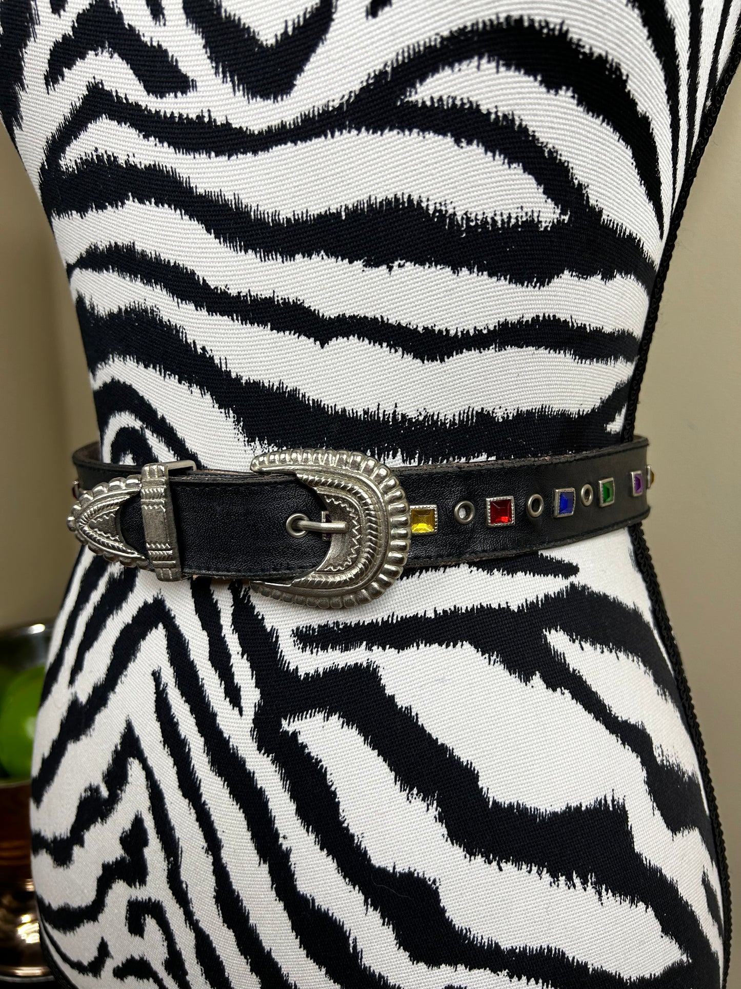 Vtg Bejeweled Genuine Leather Belt