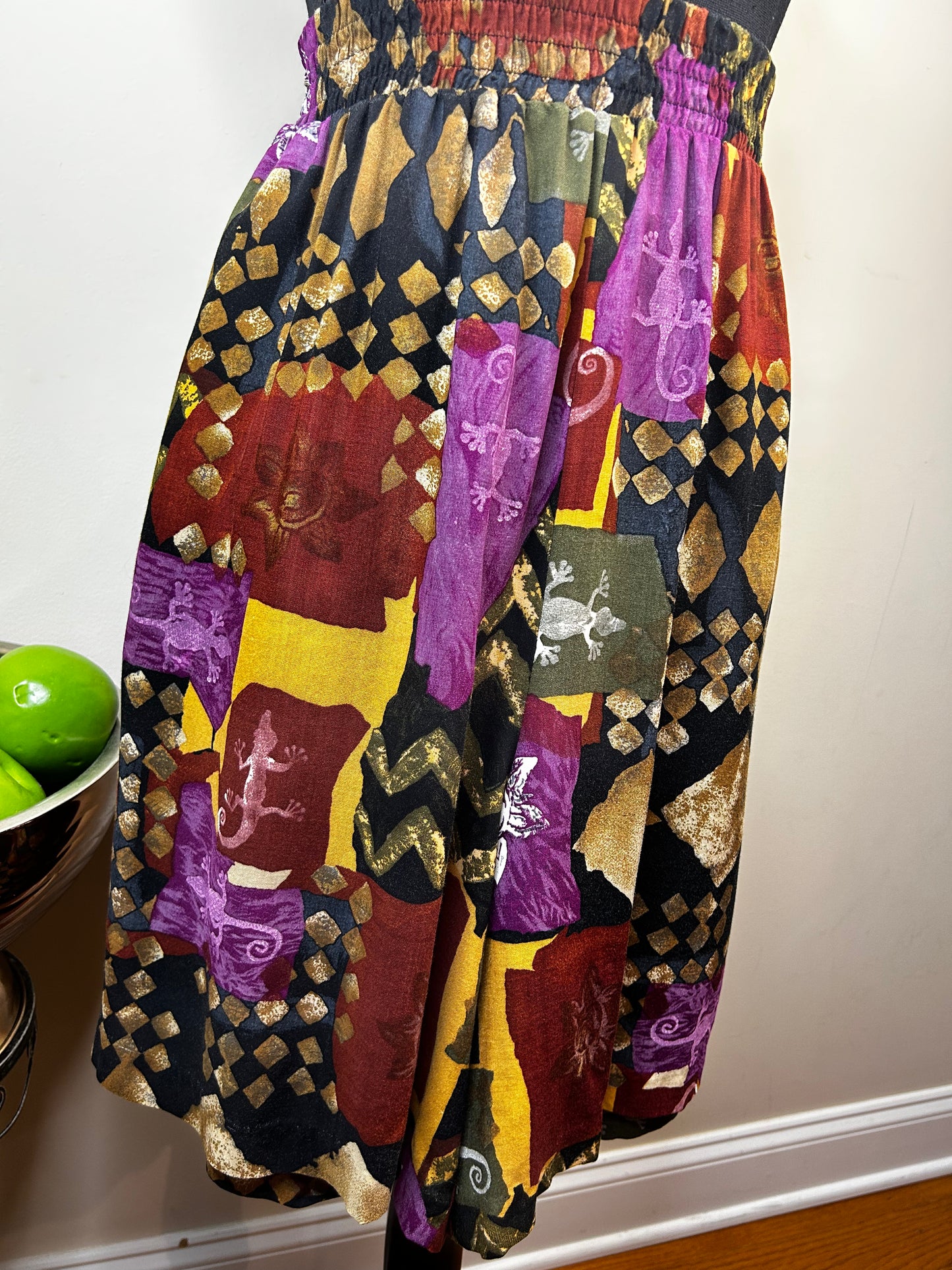 Kathie Lee Vtg Abstract Print Shorts