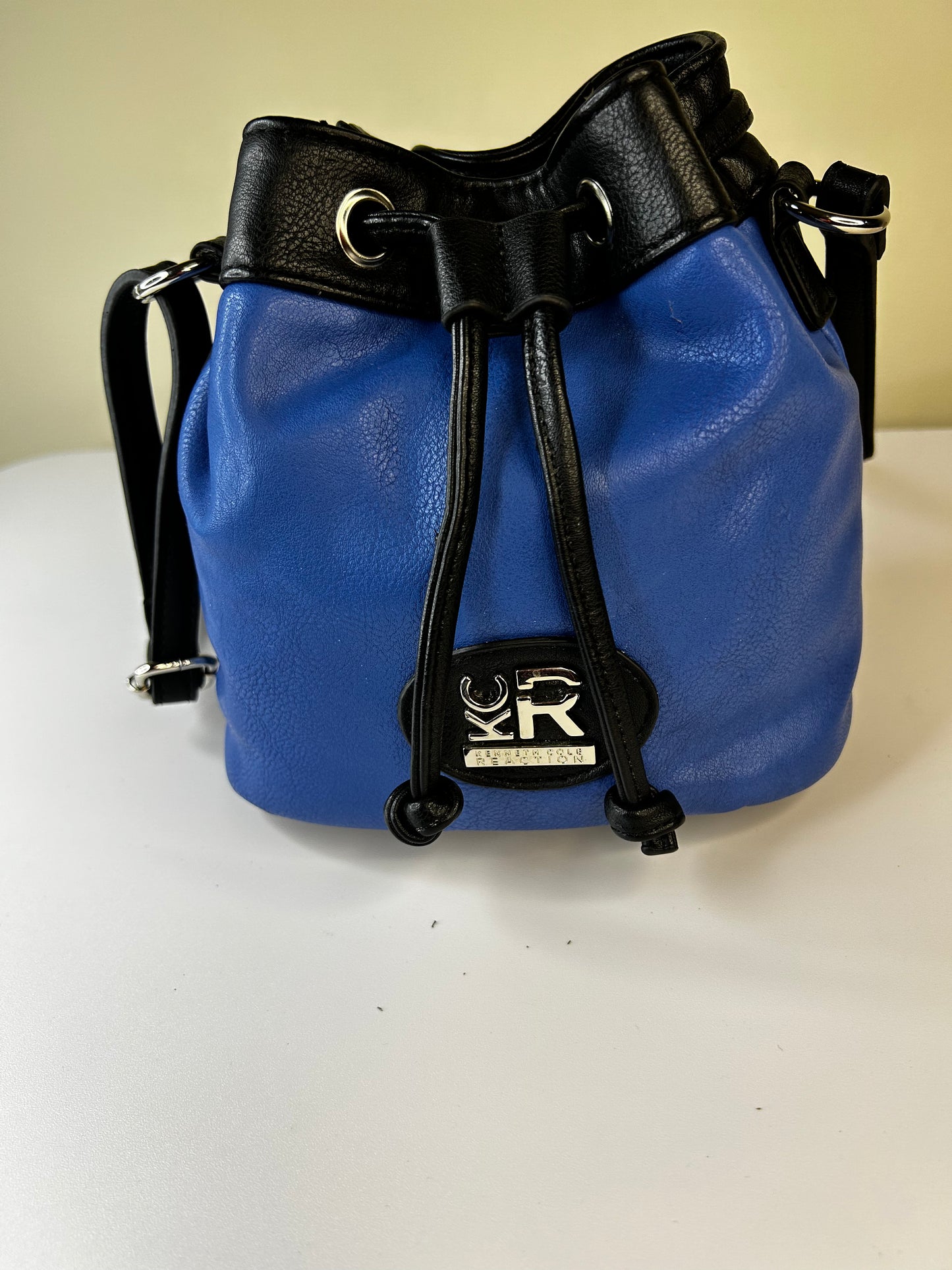 Kenneth Cole Black and Blue Bucket Bag
