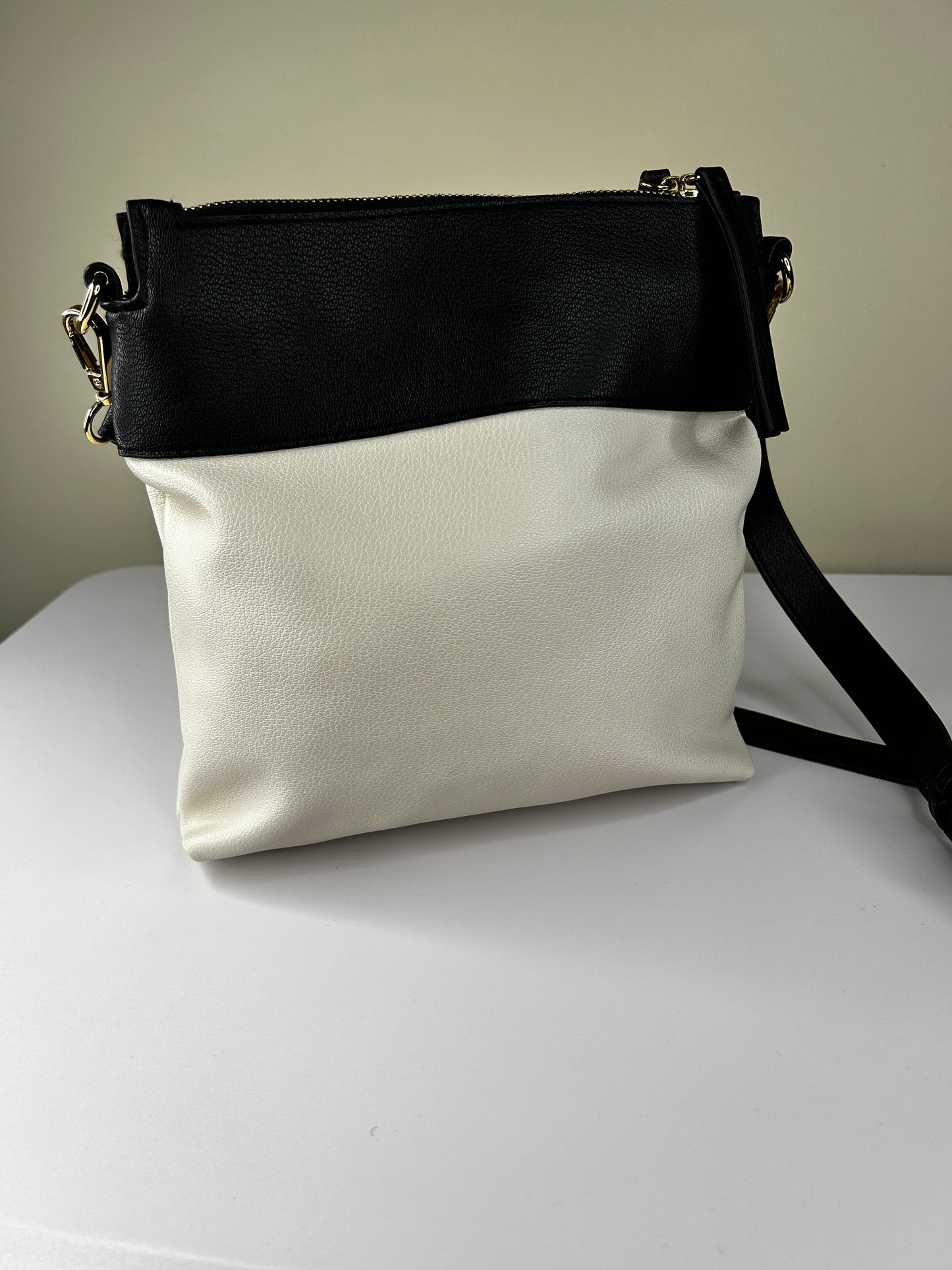 Chico's Black and Creme Crossbody