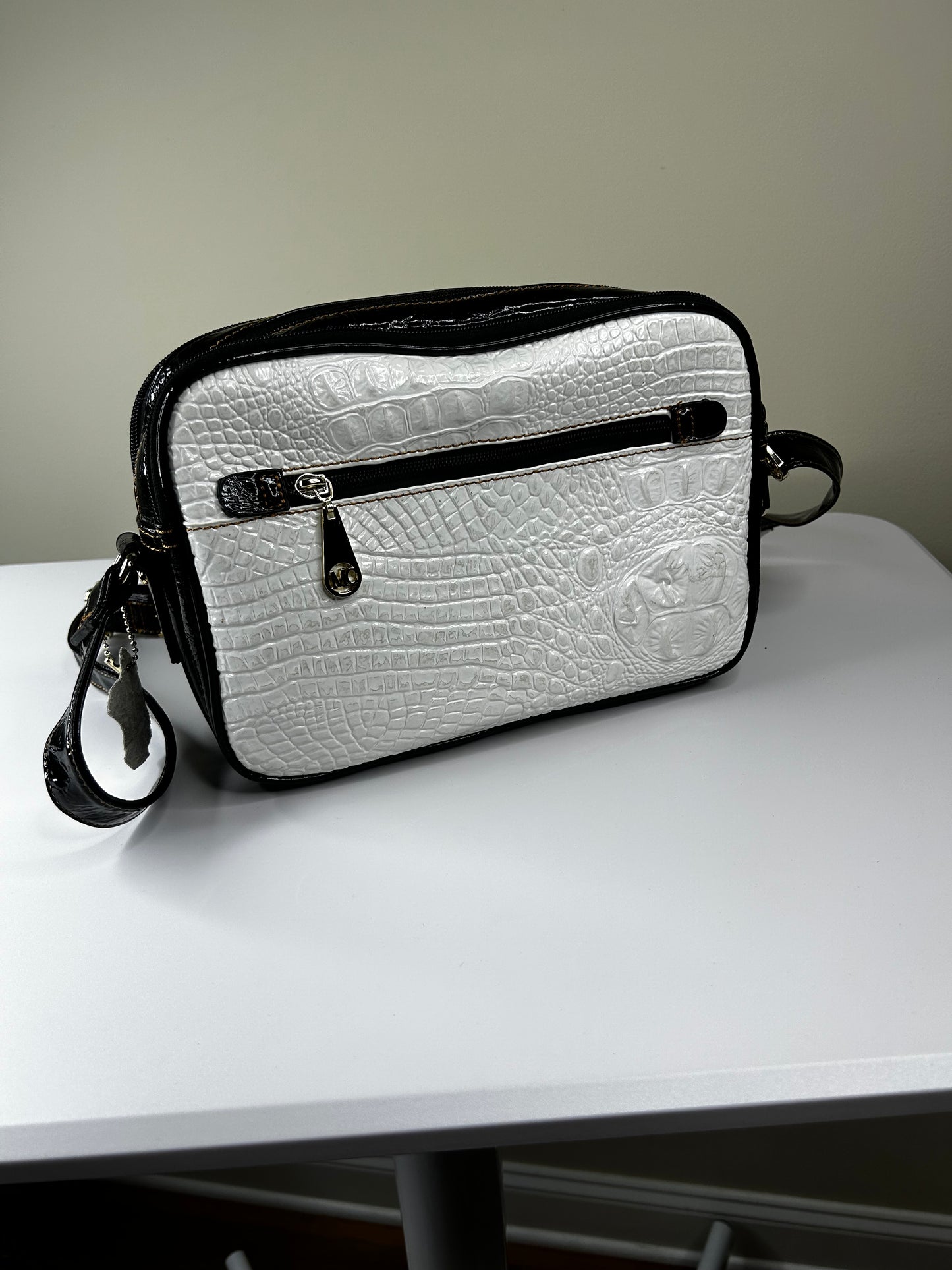 Madi Claire (MC) NWT Black and White Purse