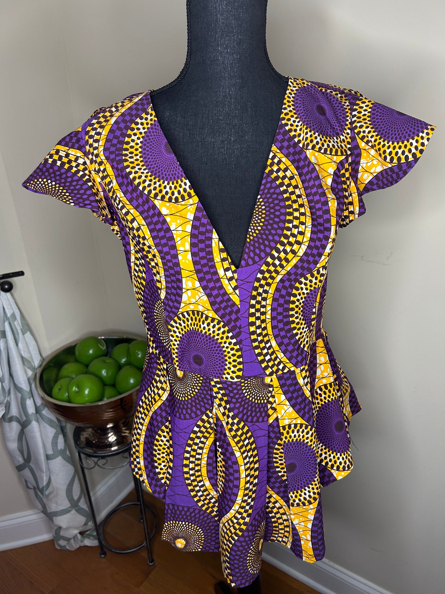 D’IYANU Peplum Top NWT