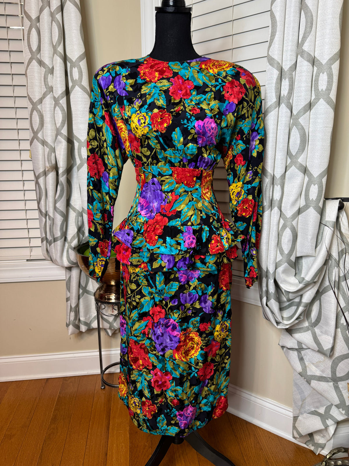 Maggy London by Jeannene Booher Peplum Vintage Dress