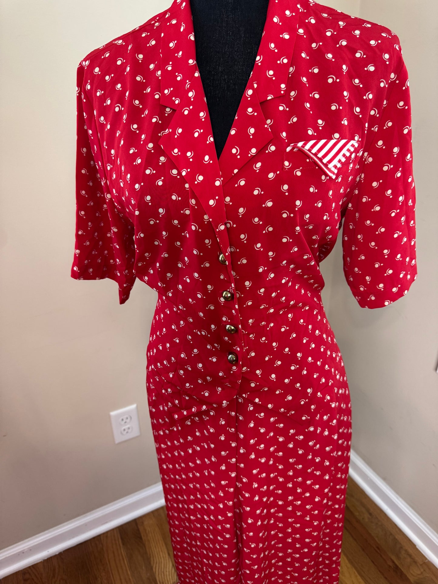 S&K Company 2-Piece Red and White Set
