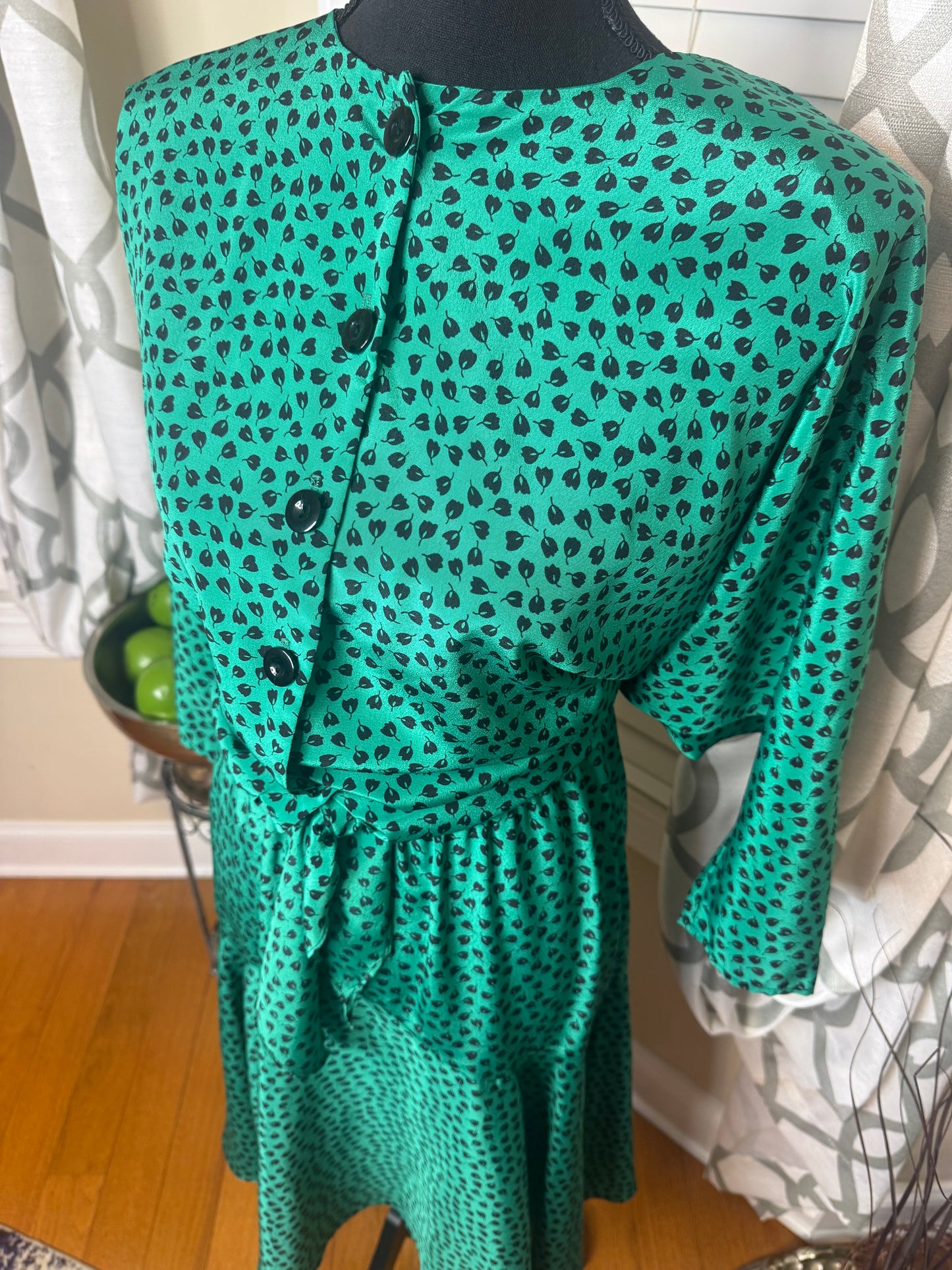 Lady Carol Vintage Dolman Sleeve Tie-Waist 2-Piece Skirt Set