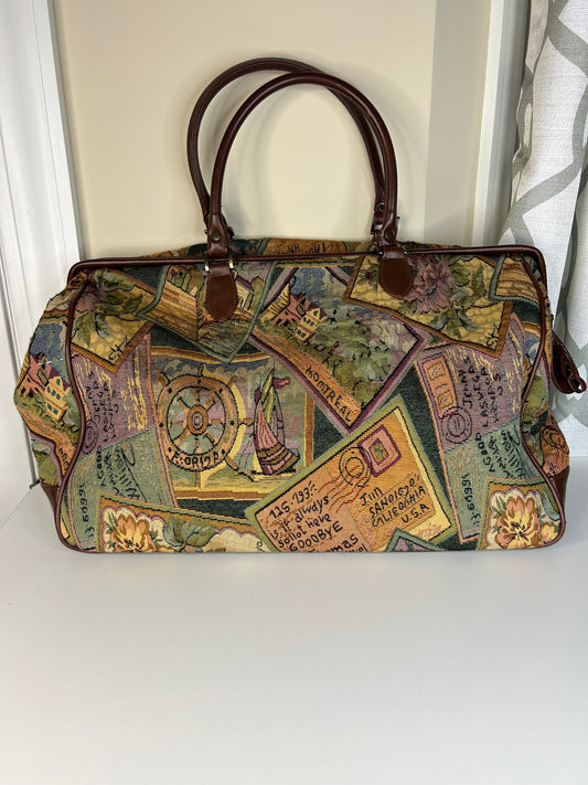 Bueno Tapestry Travel Doctor Bag