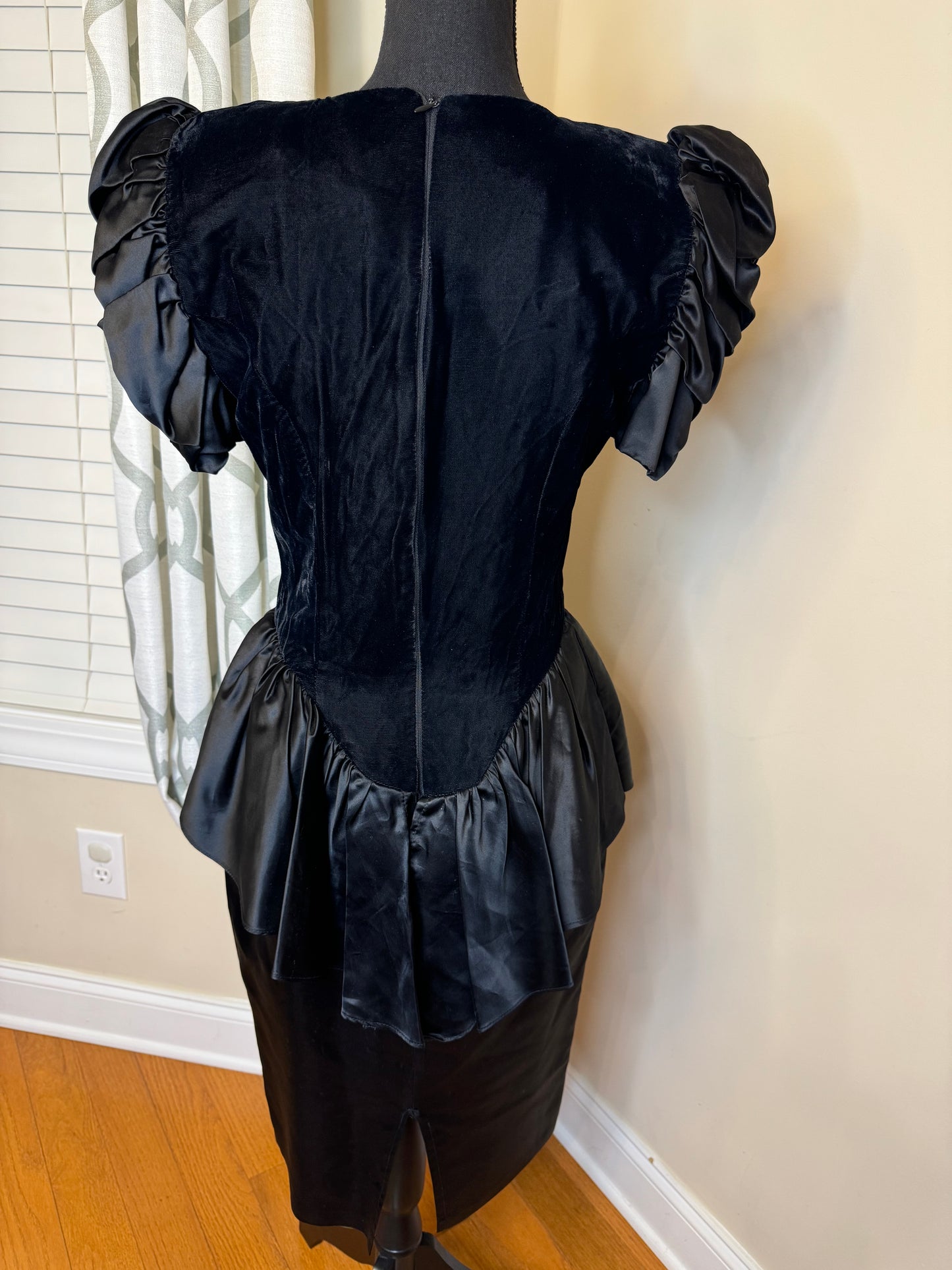 Vtg Calhoun Velour Evening Dress