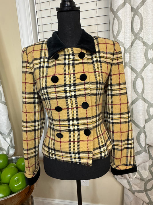 Kasper Plaid Blazer with Velour Collor and Buttons