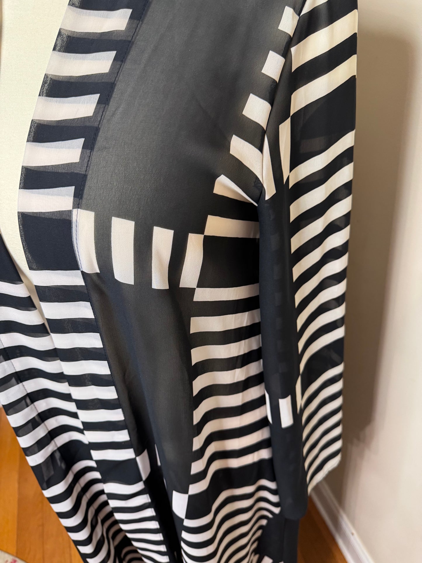 Karen-T Design Black and White Open Sheer Duster