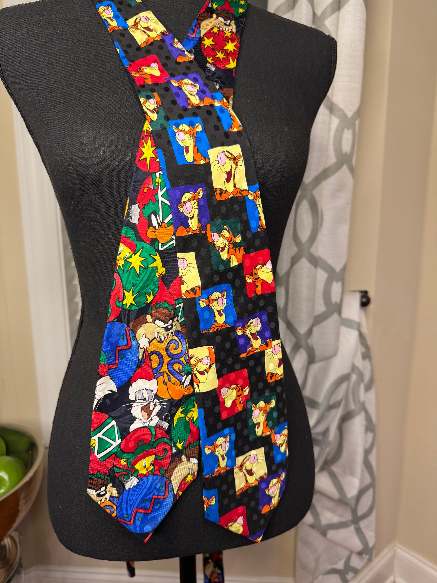 Looney Tune & Pooh Tie Bundle