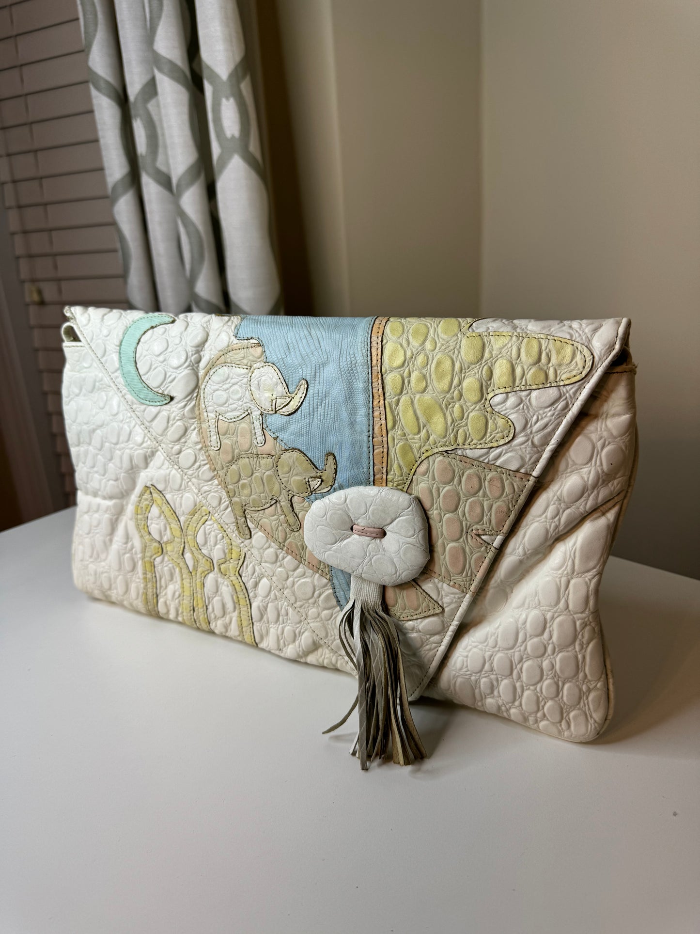 Vintage 80s Elephant Embossed Clutch