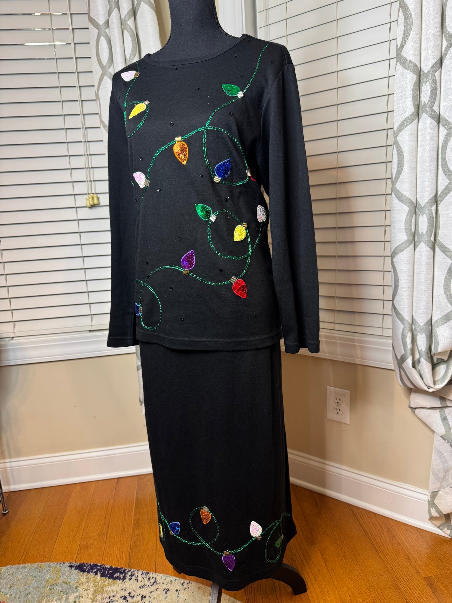 Quaker Factory "Christmas Lights" 2-Piece Set