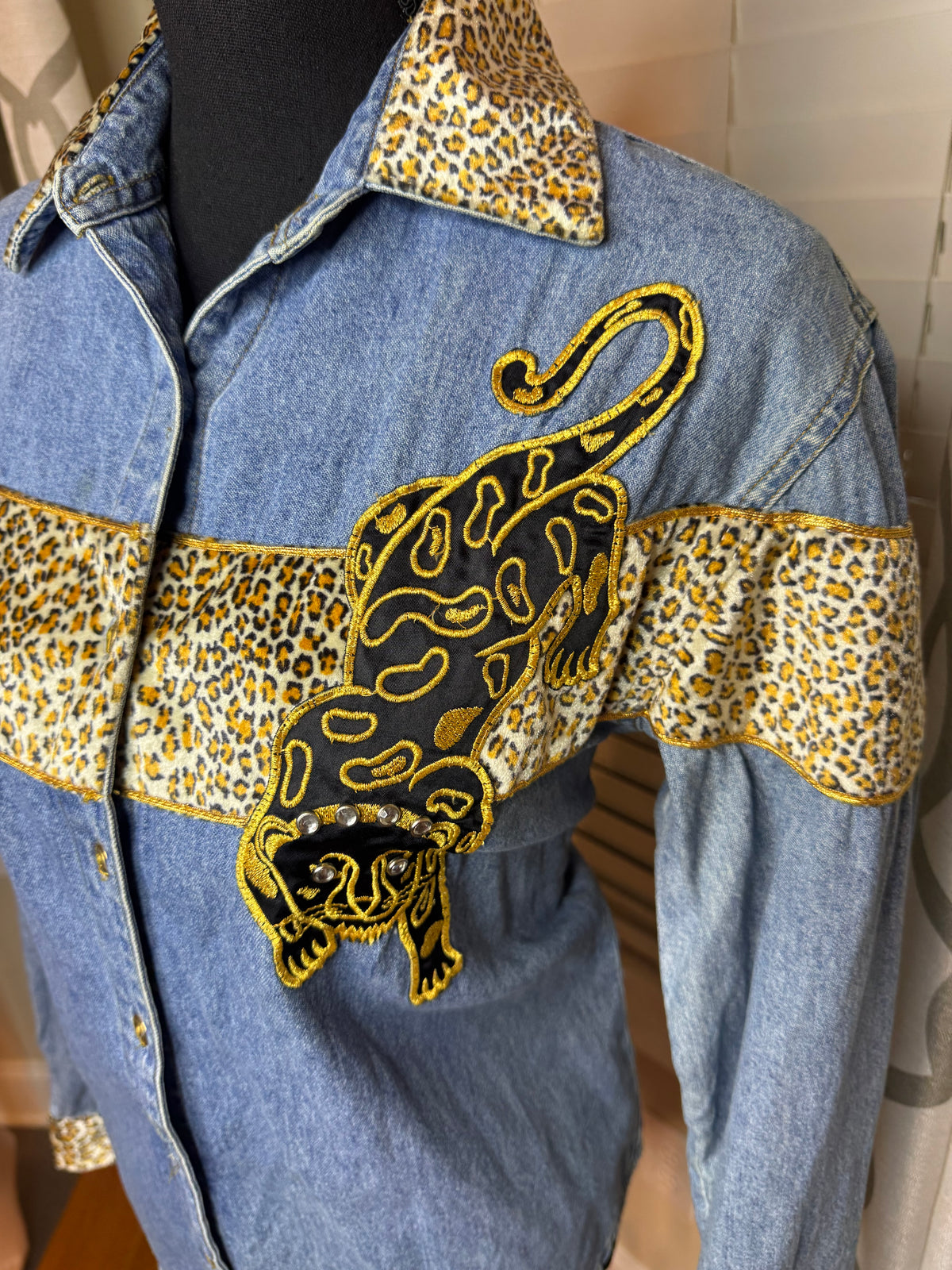 Vtg Zanadi Denim Embroidered Shirt with Clear Gems