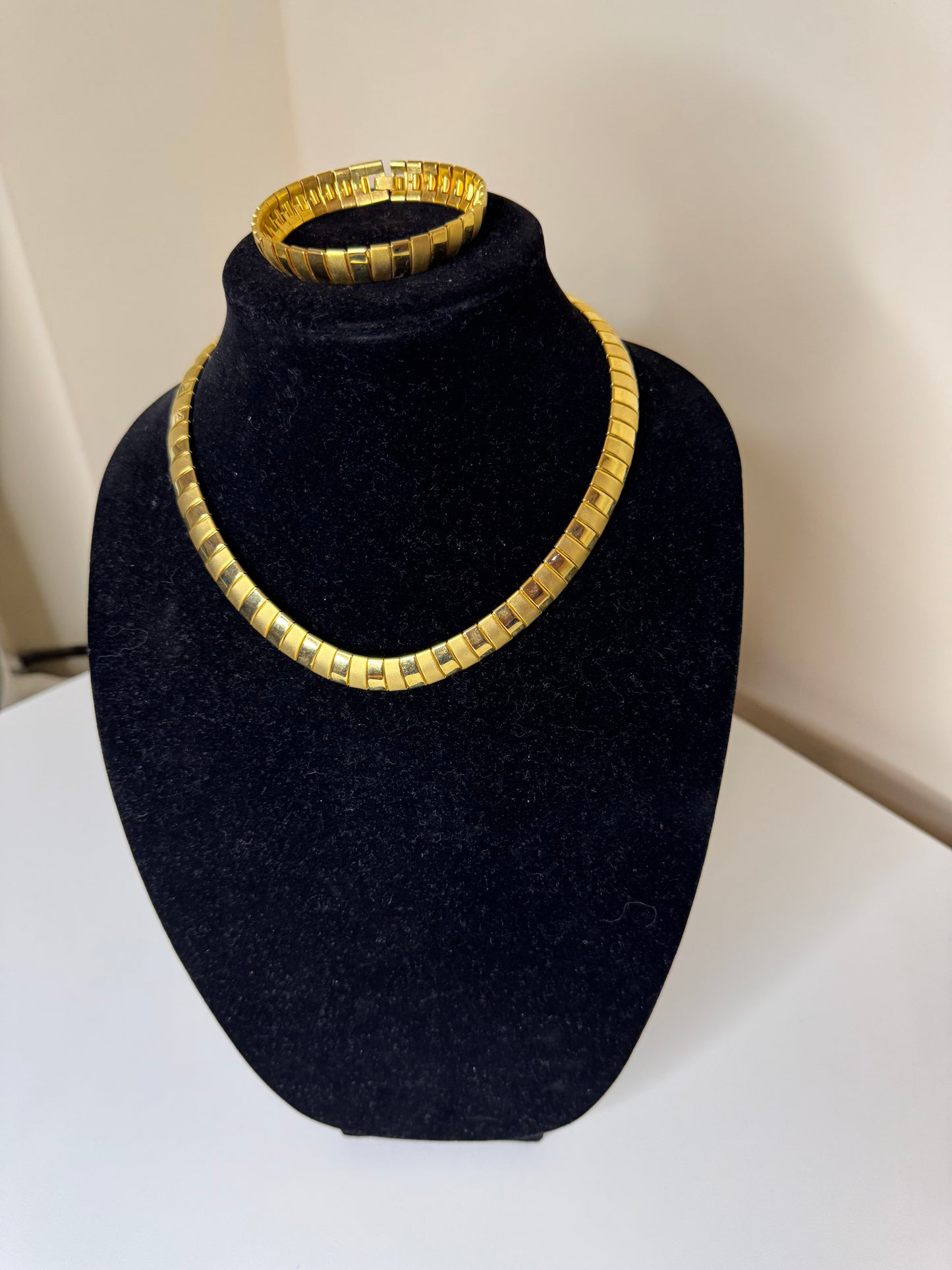 Vintage Avon Gold Tone Satin Polish Status Omega Cleopatra Necklace and Bracelet Set