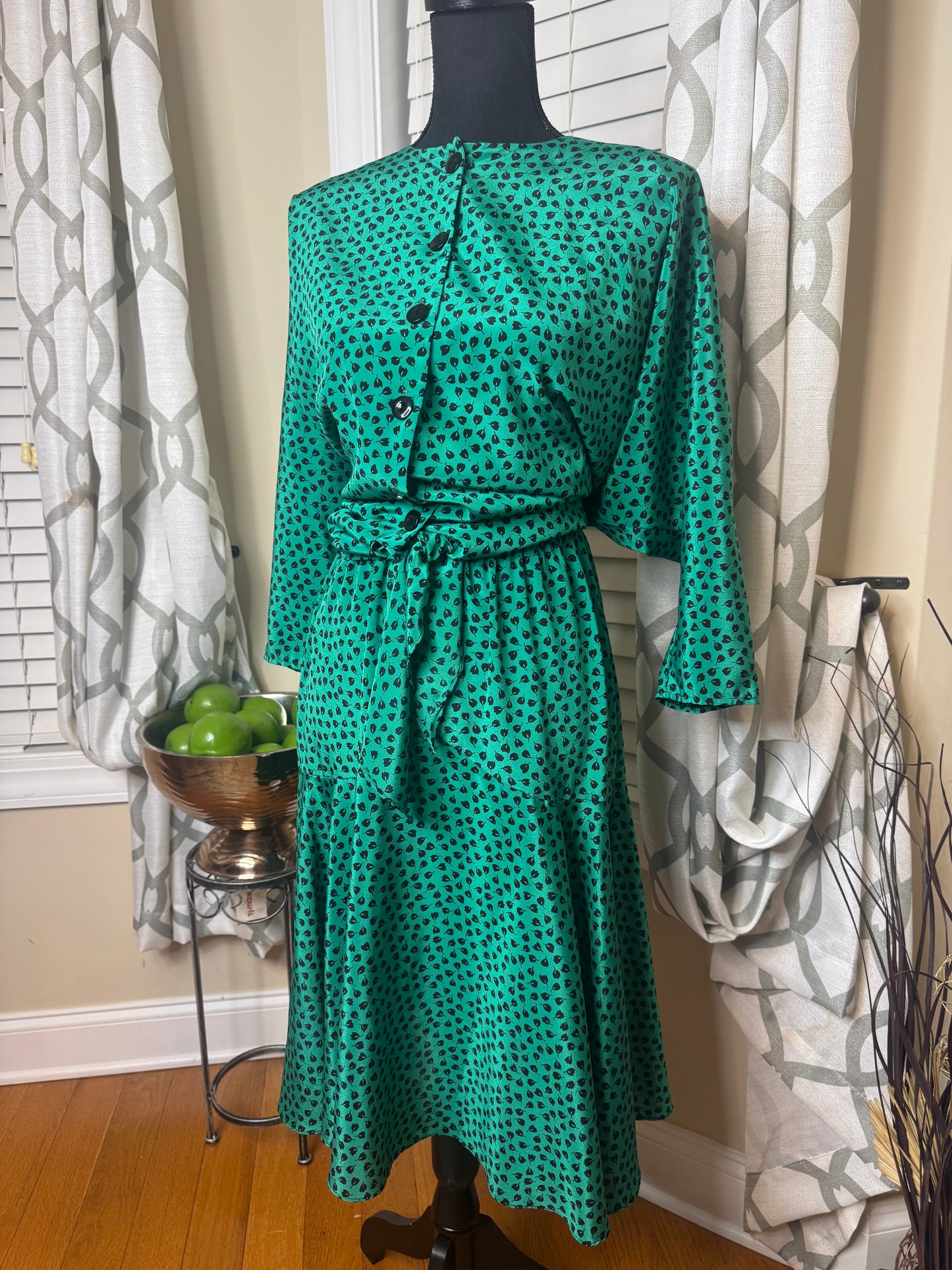 Lady Carol Vintage Dolman Sleeve Tie-Waist 2-Piece Skirt Set