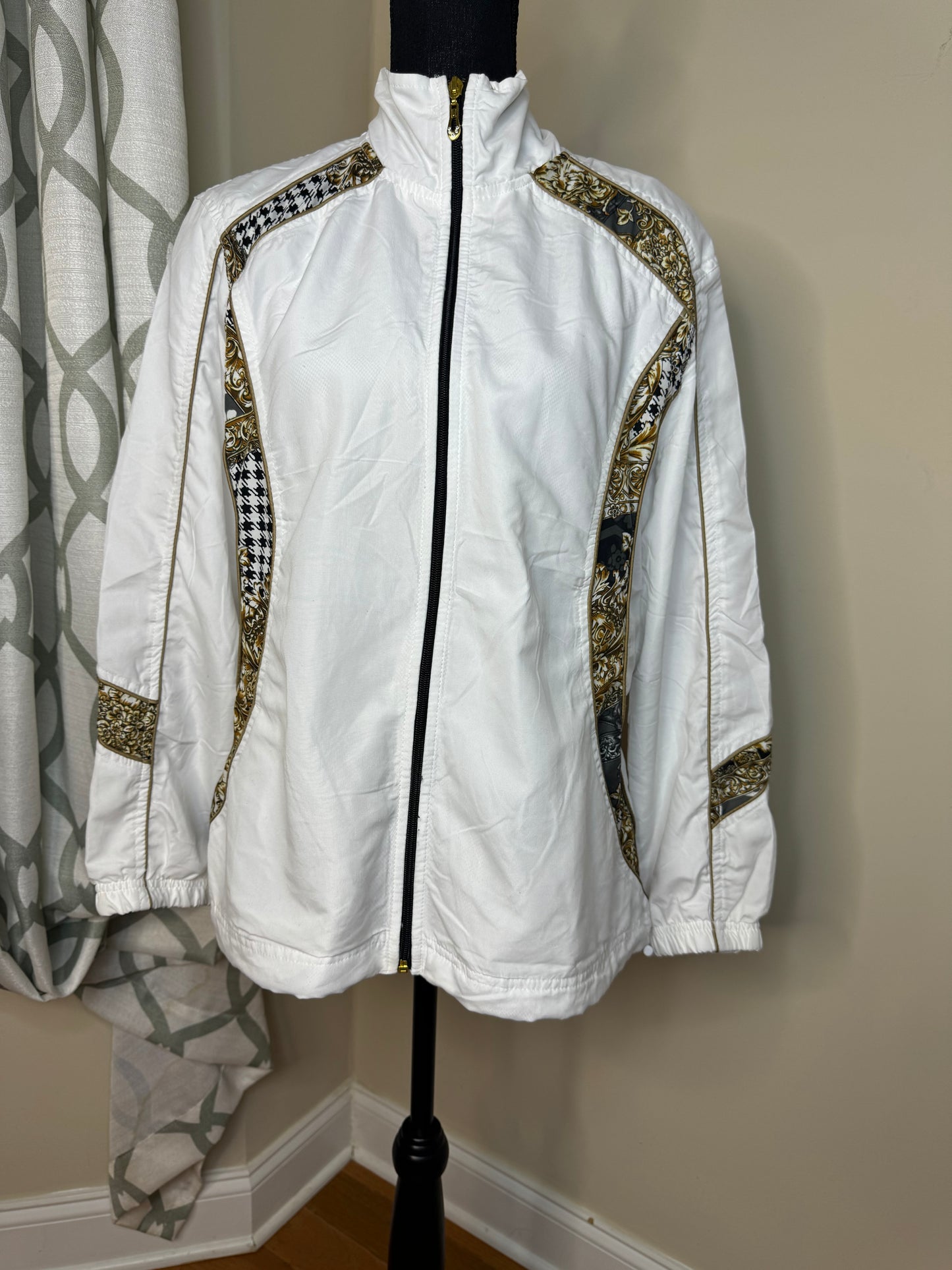 THREE HEARTS Retro Contrast Panel Windbreaker Jacket