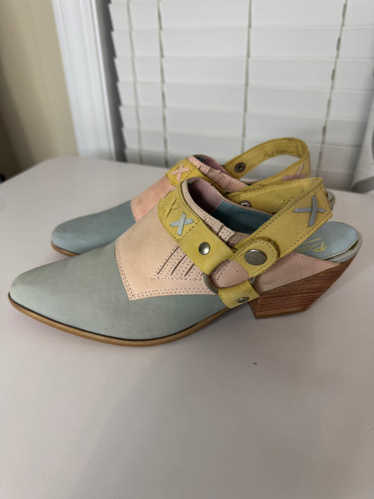 Vintage Pina Colada Pastel Slingback Mules