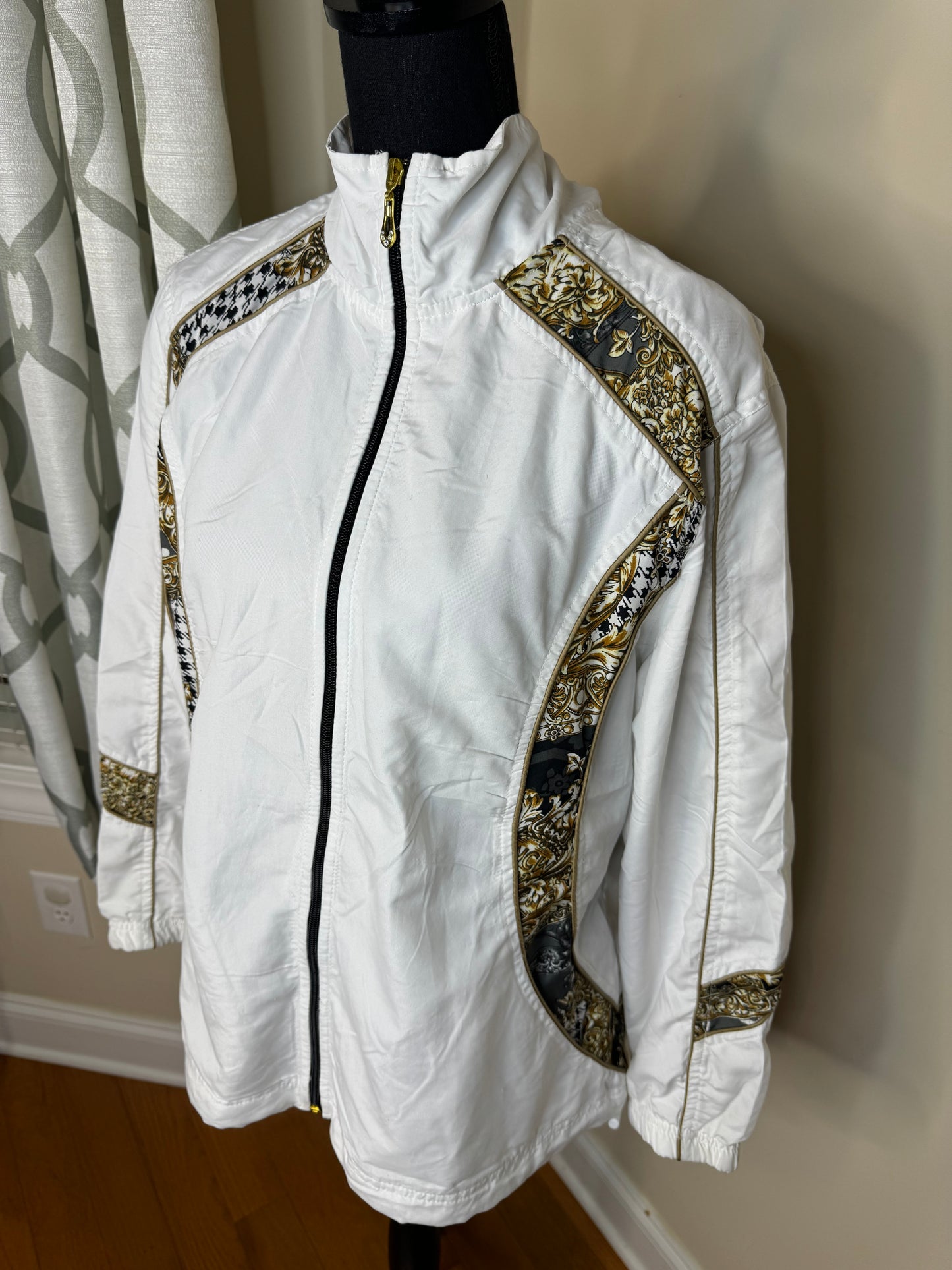 THREE HEARTS Retro Contrast Panel Windbreaker Jacket