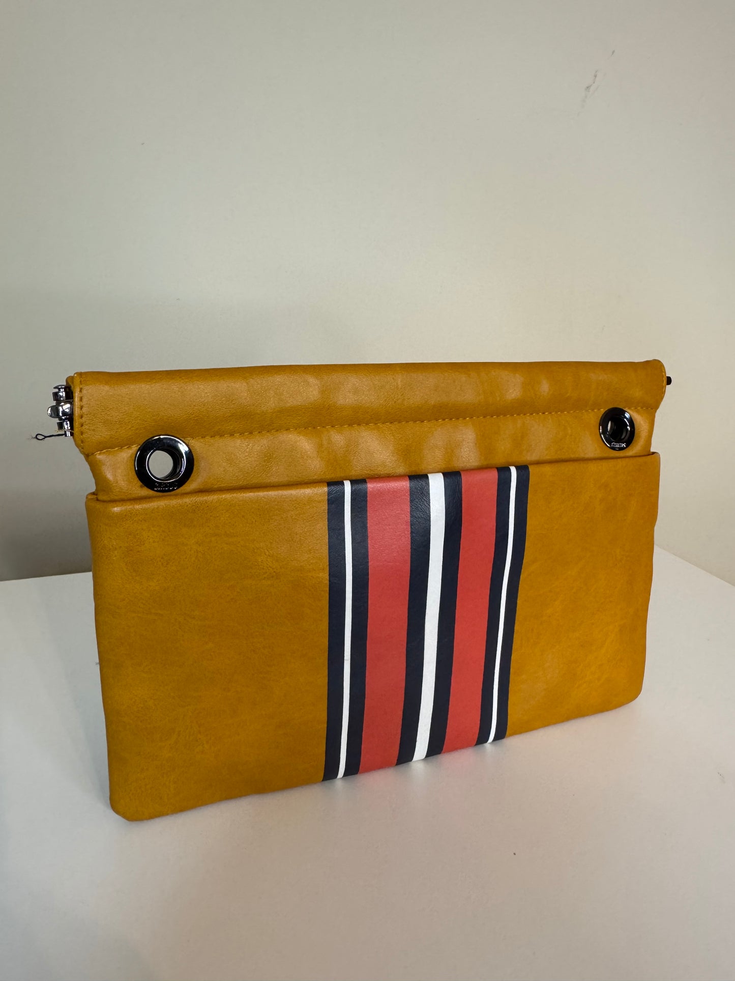 CIRCUS by Sam Edelman Clutch