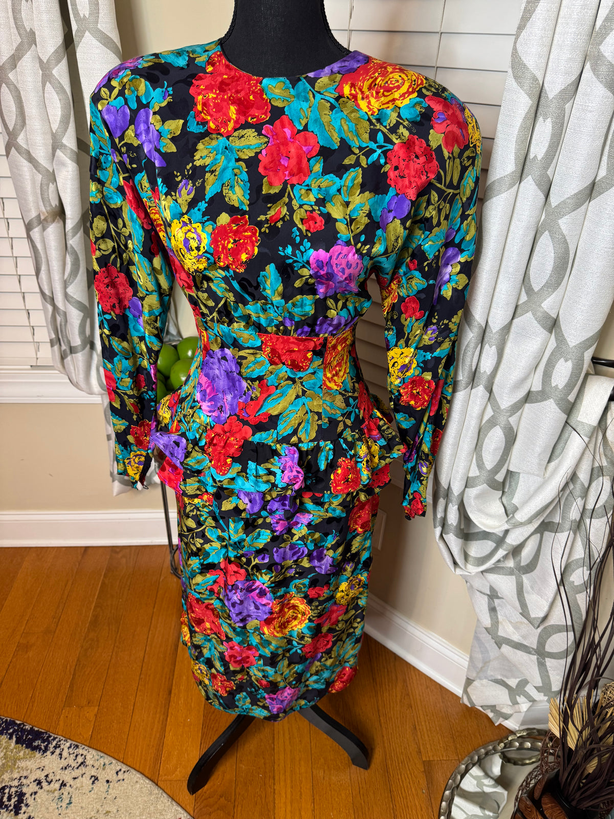Maggy London by Jeannene Booher Peplum Vintage Dress