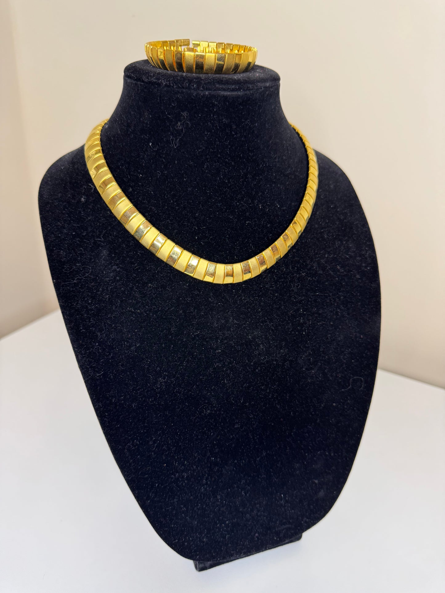 Vintage Avon Gold Tone Satin Polish Status Omega Cleopatra Necklace and Bracelet Set