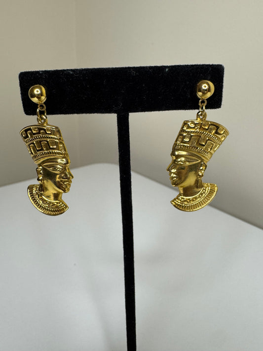 Vintage Avon Egyptian Queen Nefertiti Pierced Earrings