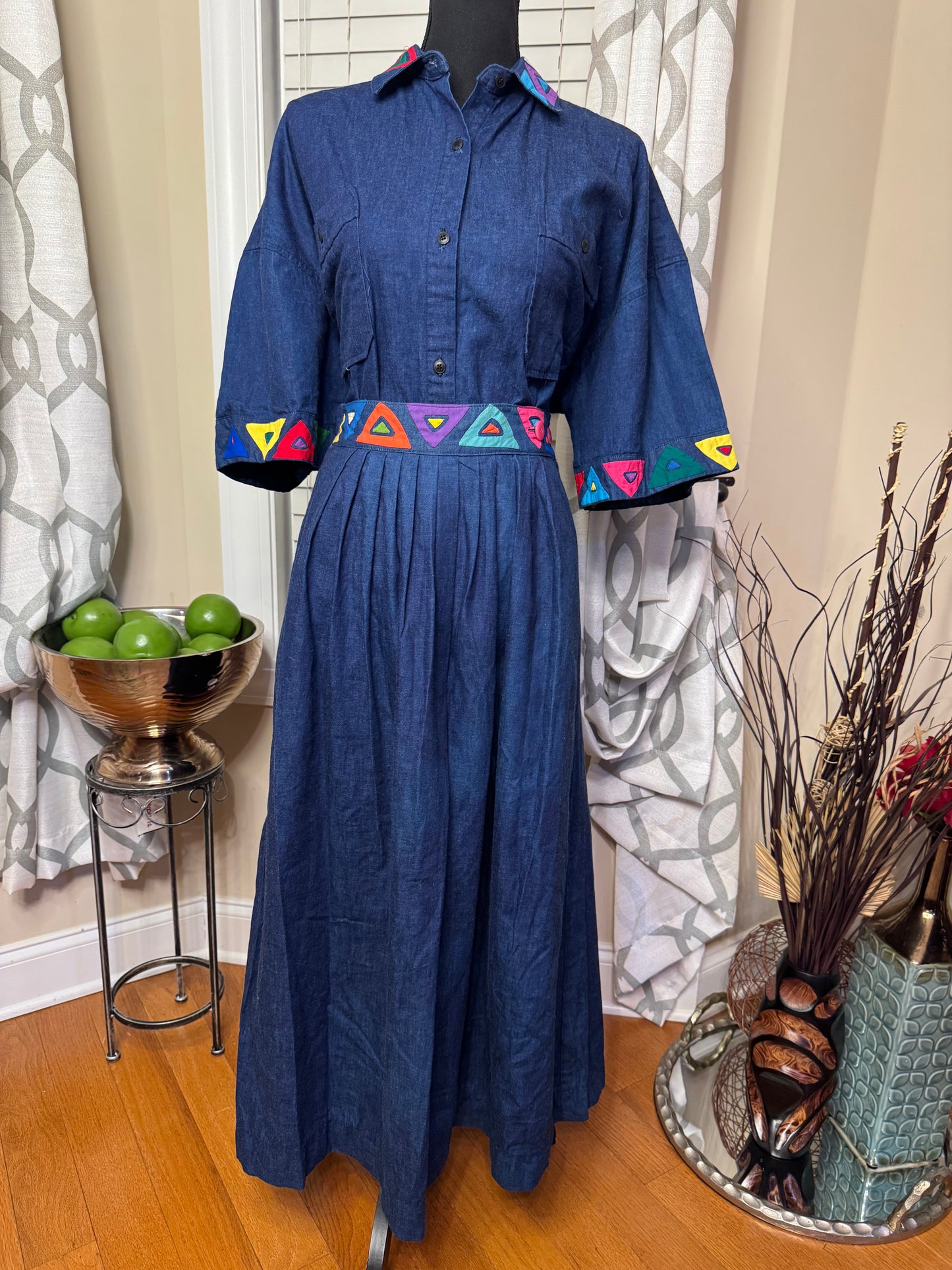 The MOLA Collection Vintage 2-Piece Skirt Set