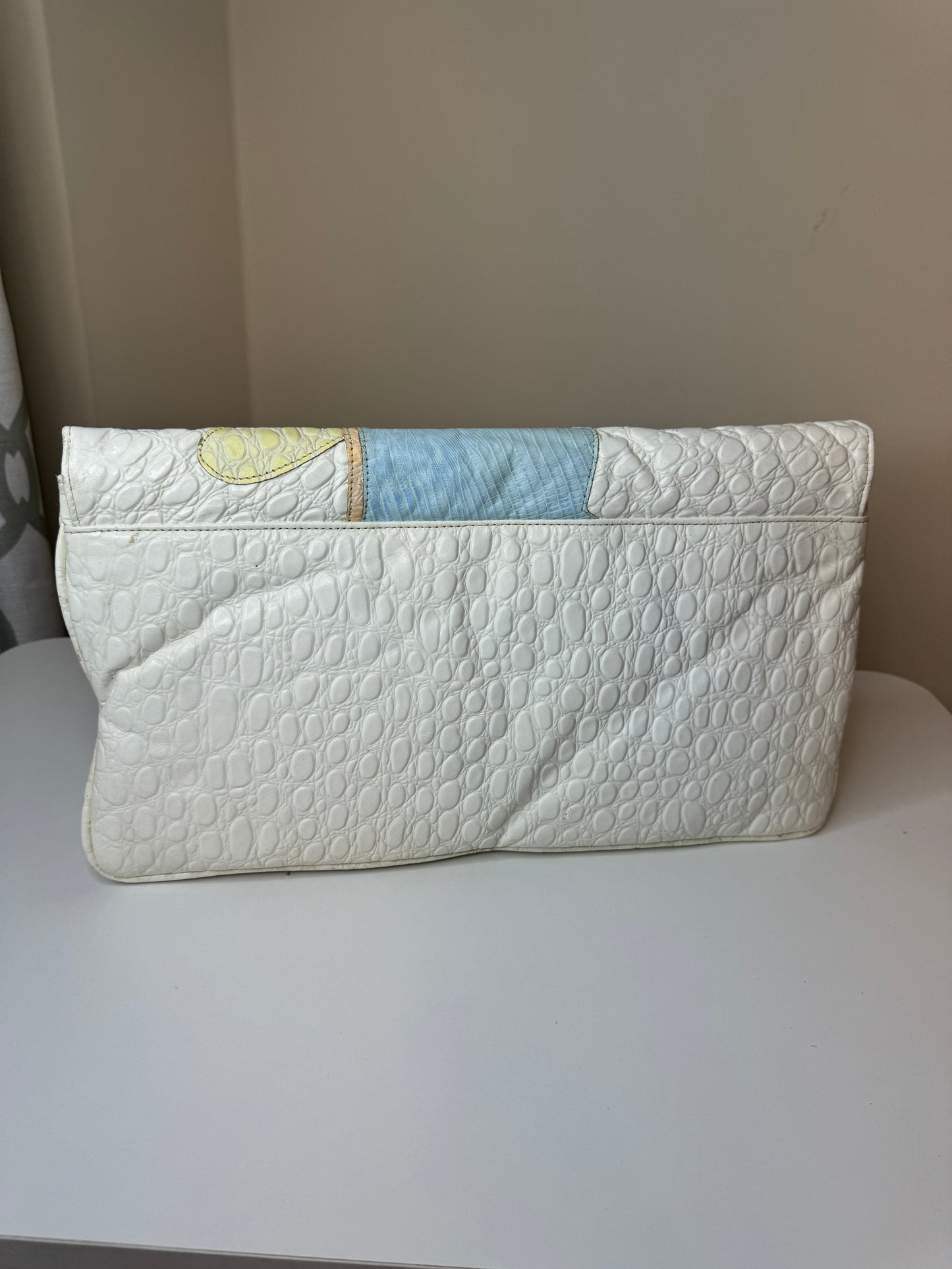 Vintage 80s Elephant Embossed Clutch