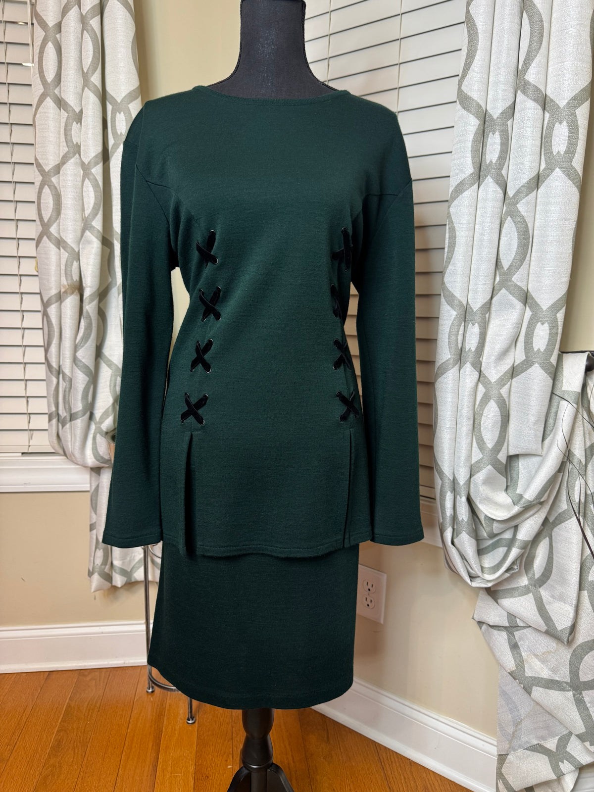 Liz Claiborne Vintage 2-Piece Knit Skirt Set