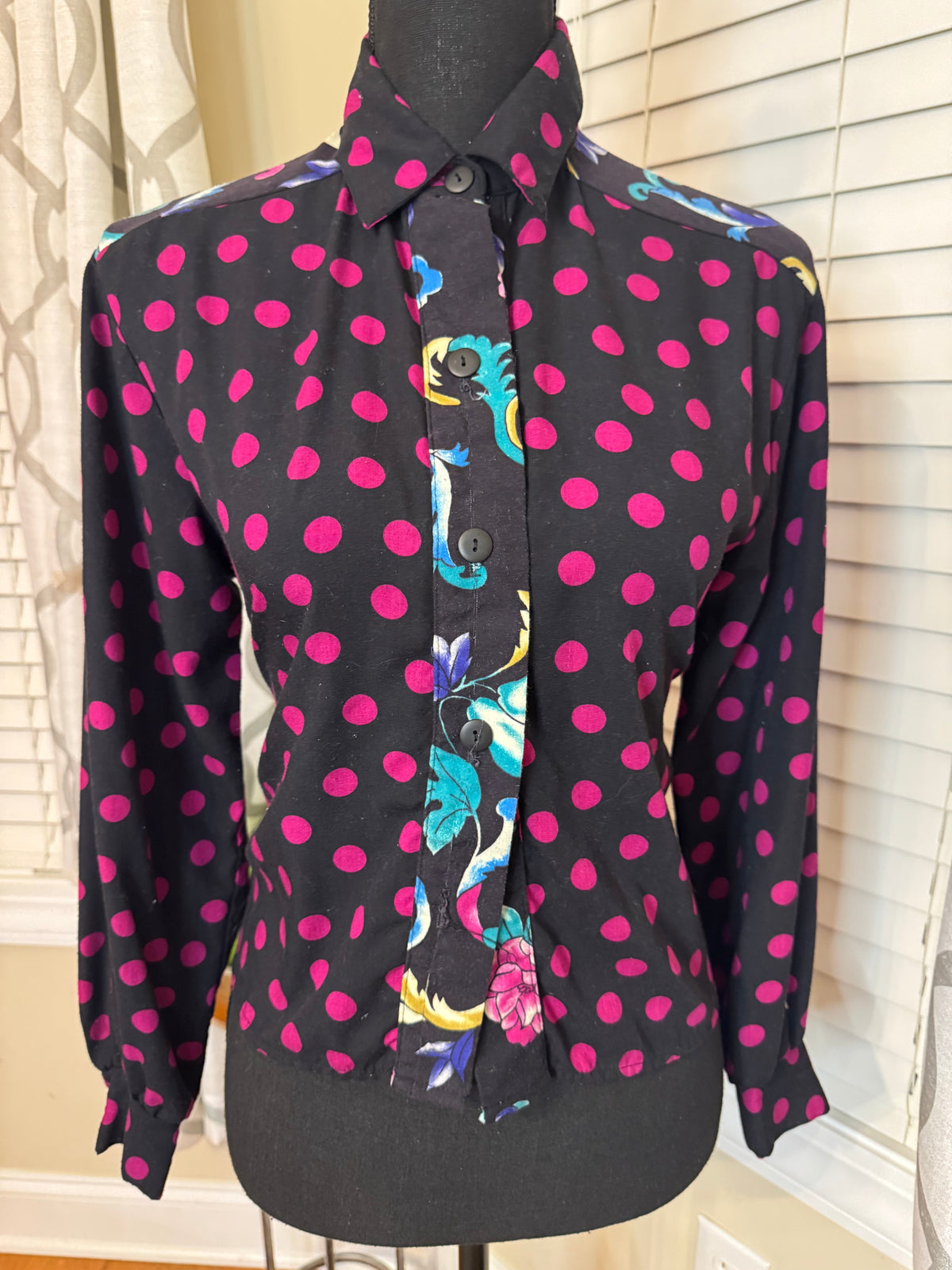OUR Turn Vintage Cropped Shirt