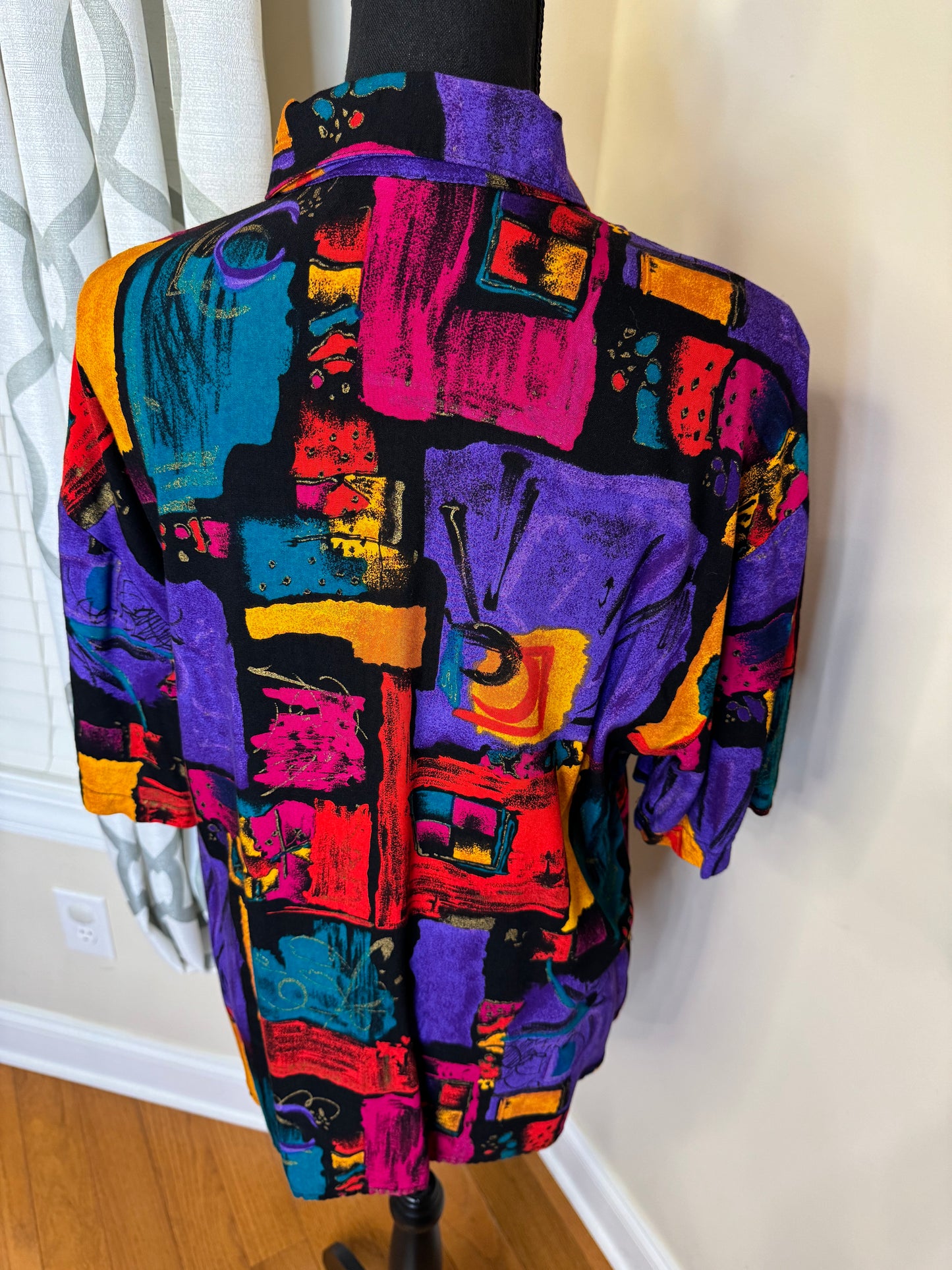 Caliche Vtg Abstract Print Shirt