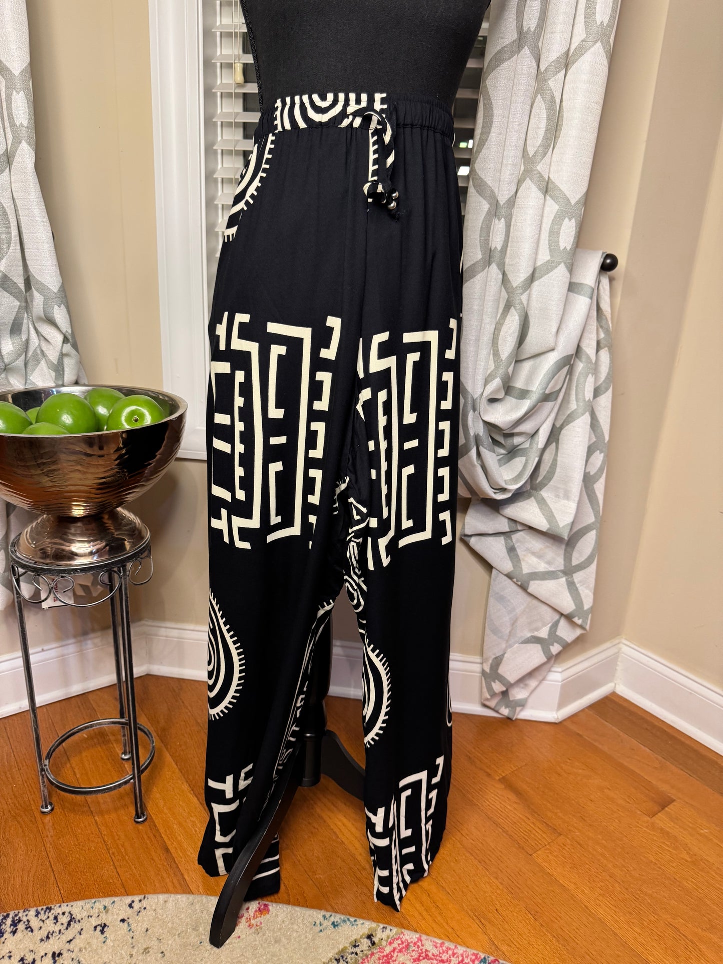 Ashro Ethnic Print Pants