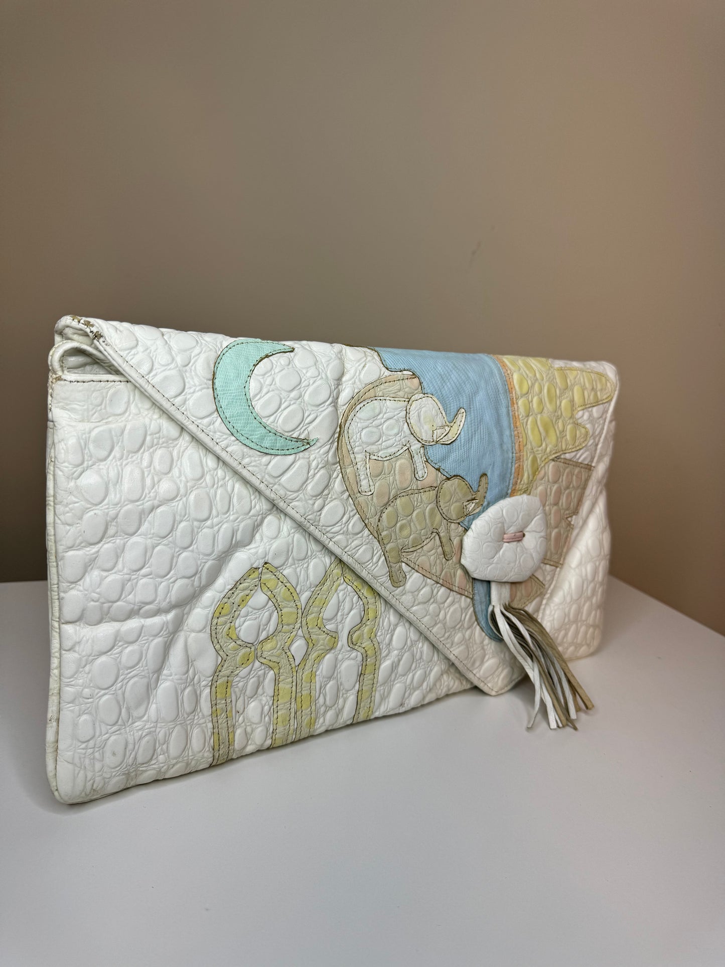 Vintage 80s Elephant Embossed Clutch