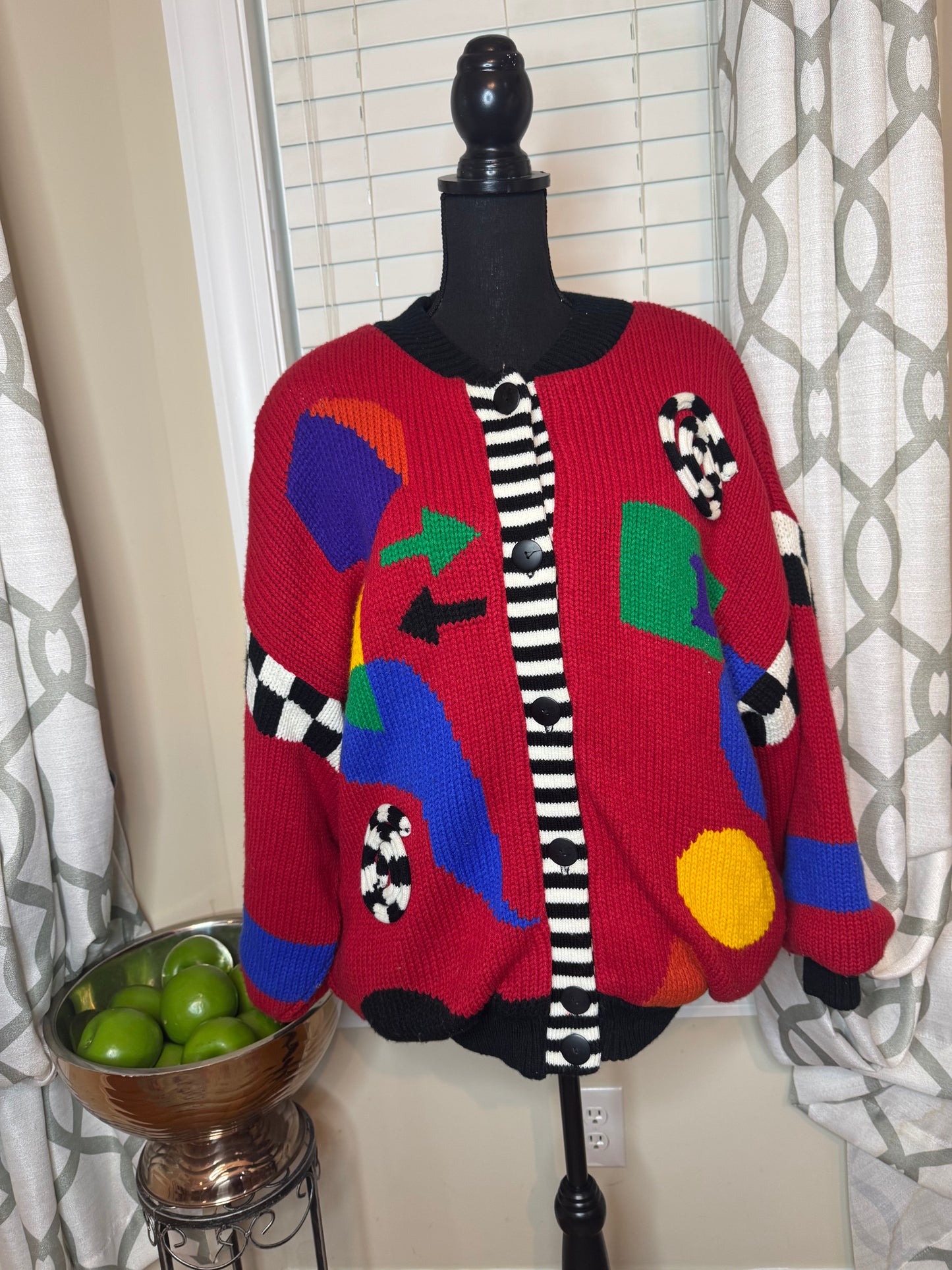 Weekend Gear Vintage Sweater Cardigan ￼