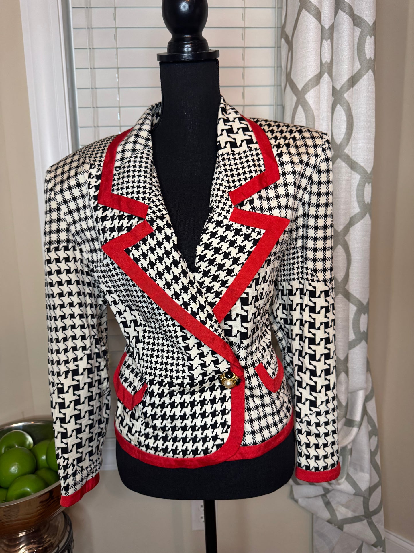 Liz Elana Vintage Houndstooth Blazer