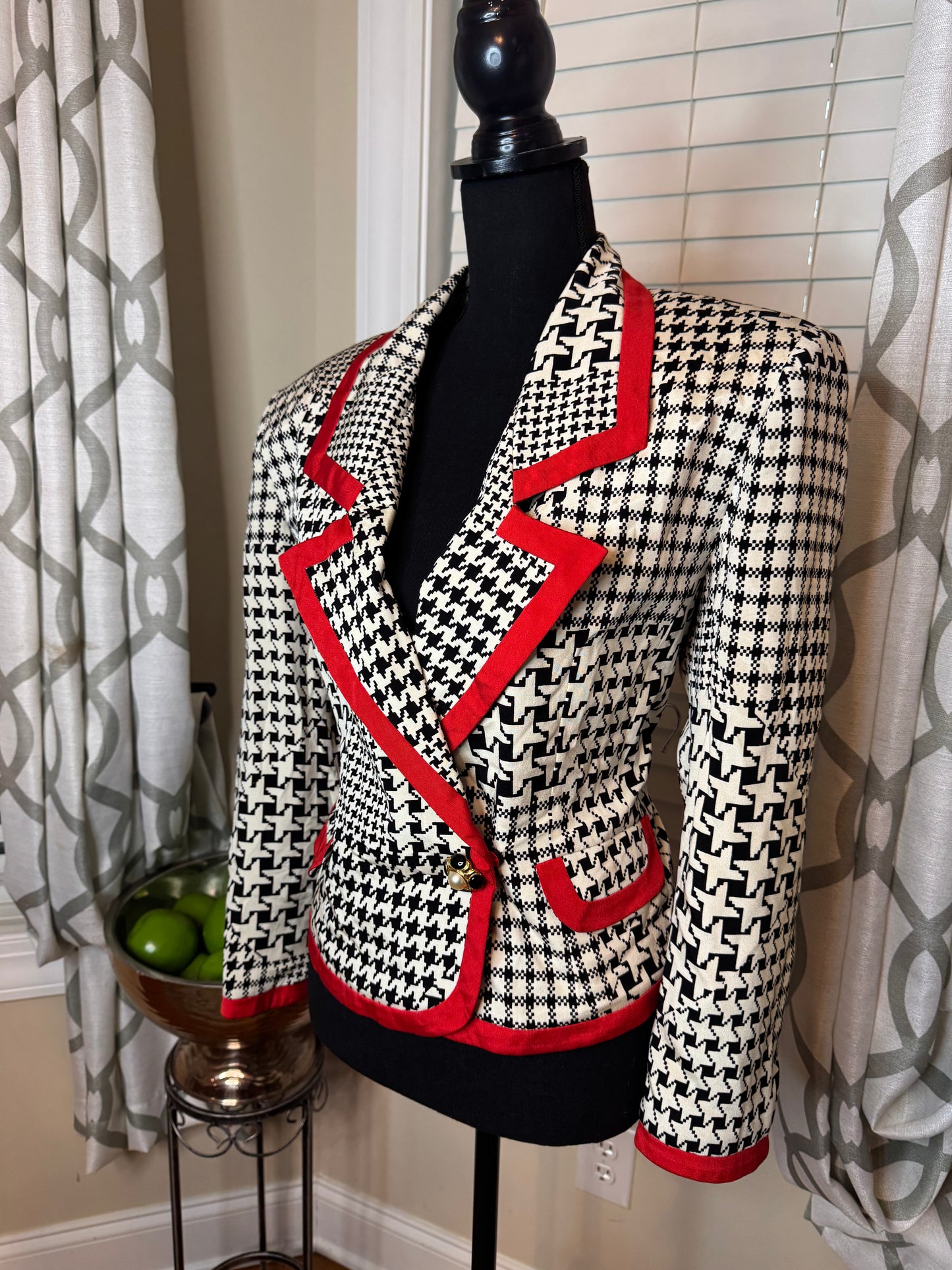 Liz Elana Vintage Houndstooth Blazer